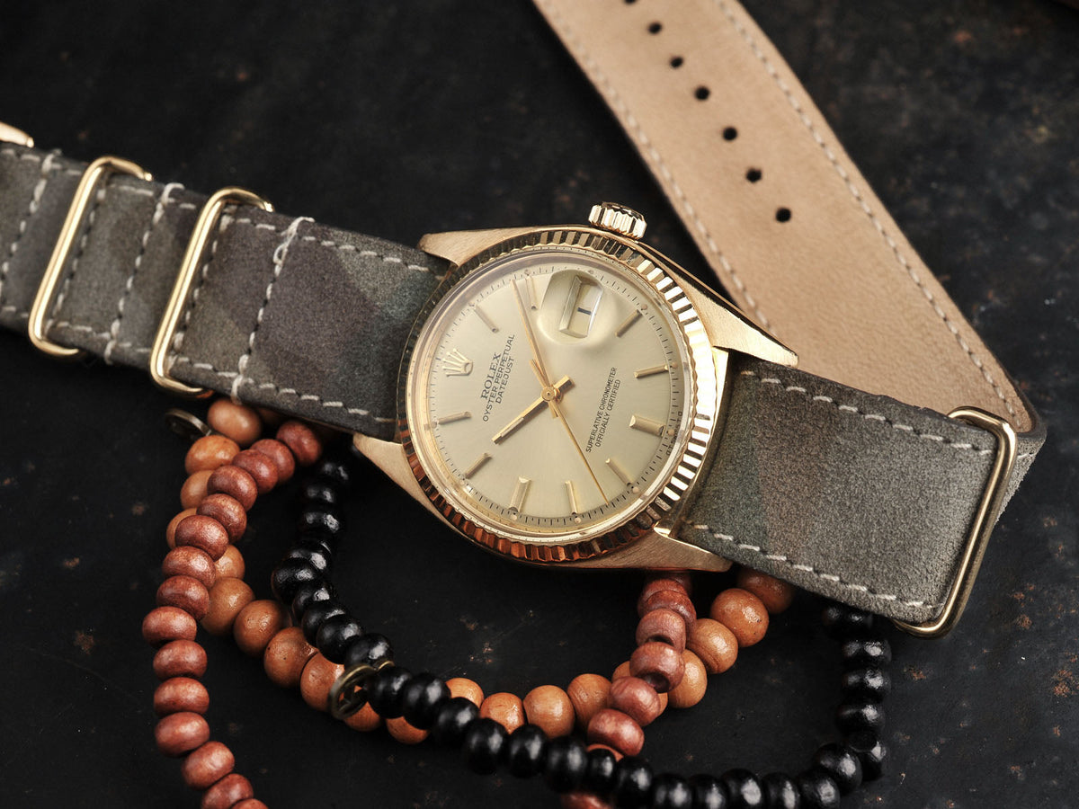 dress leather straps Undressing the Watch status:NEW