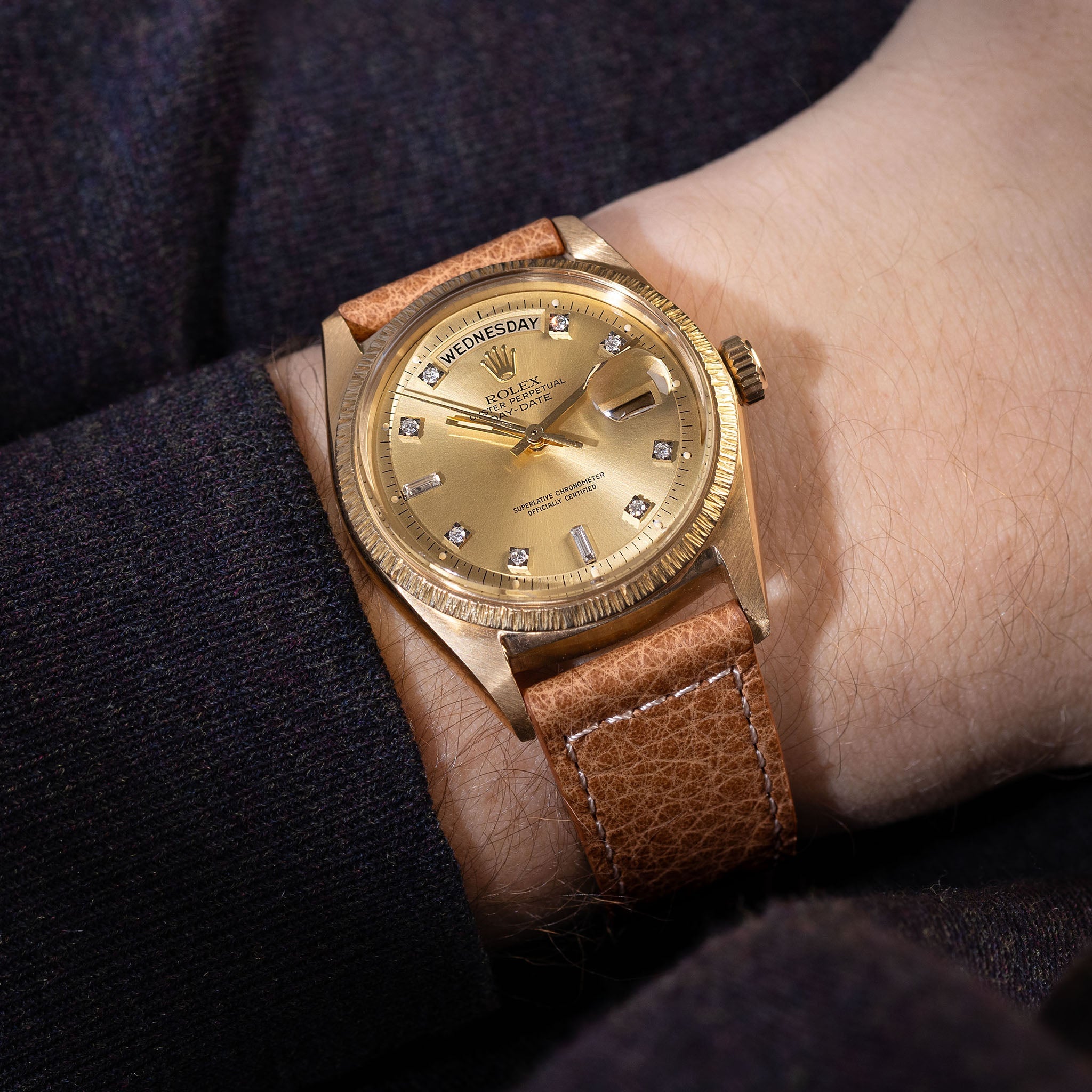 Sporty_Elegant_Brown_Leather_Watch_Strap_Baltic_Chronograph_Panda