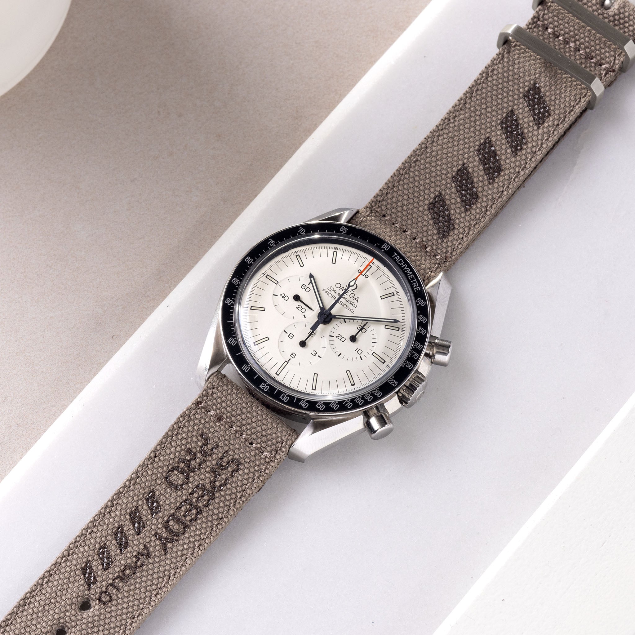 Strap for Omega Speedmaster Professional - Canvas Speedy Print in Olive, Taupe oder Grau
