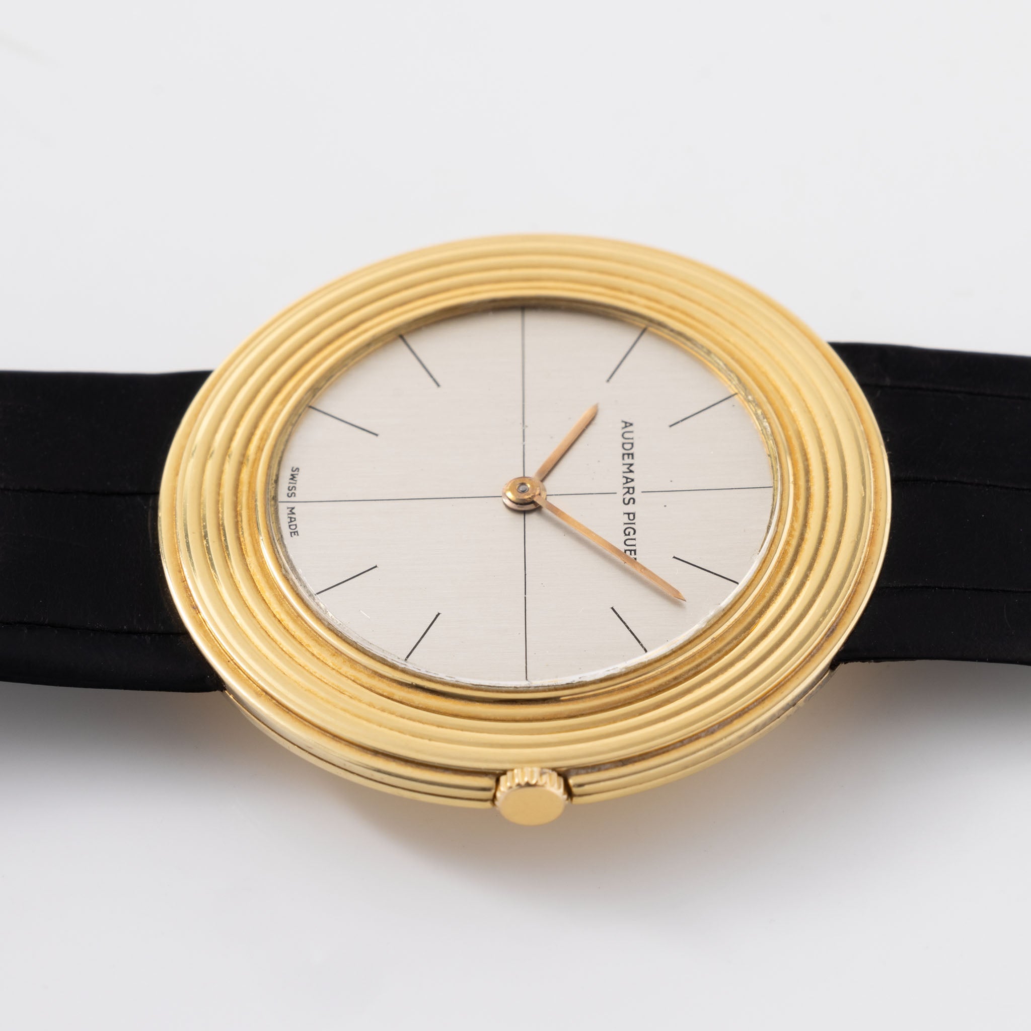 Audemars Piguet Disco Volante 5093 18 Karat Gelbgold