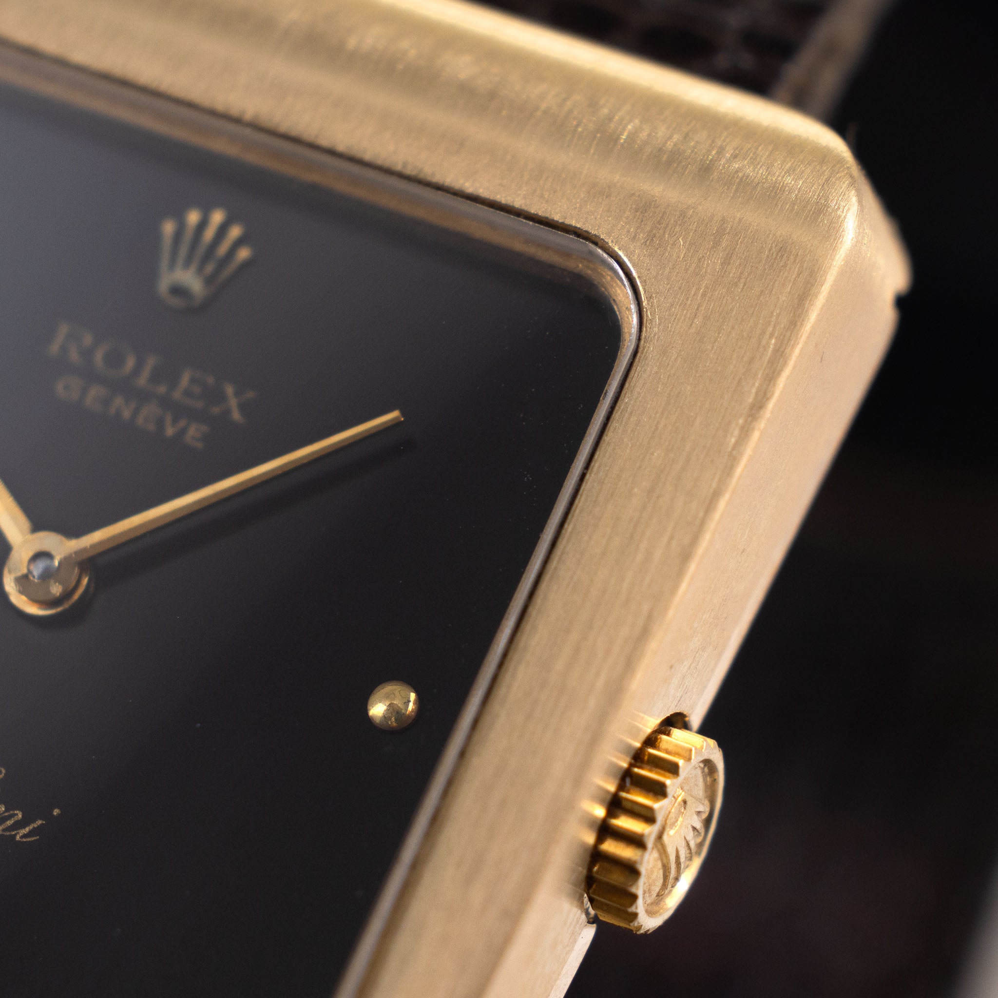 Rolex Cellini Trapzoid Referenz 4100 mit schwarzem Zifferblatt in 18 Karat Gelbgold