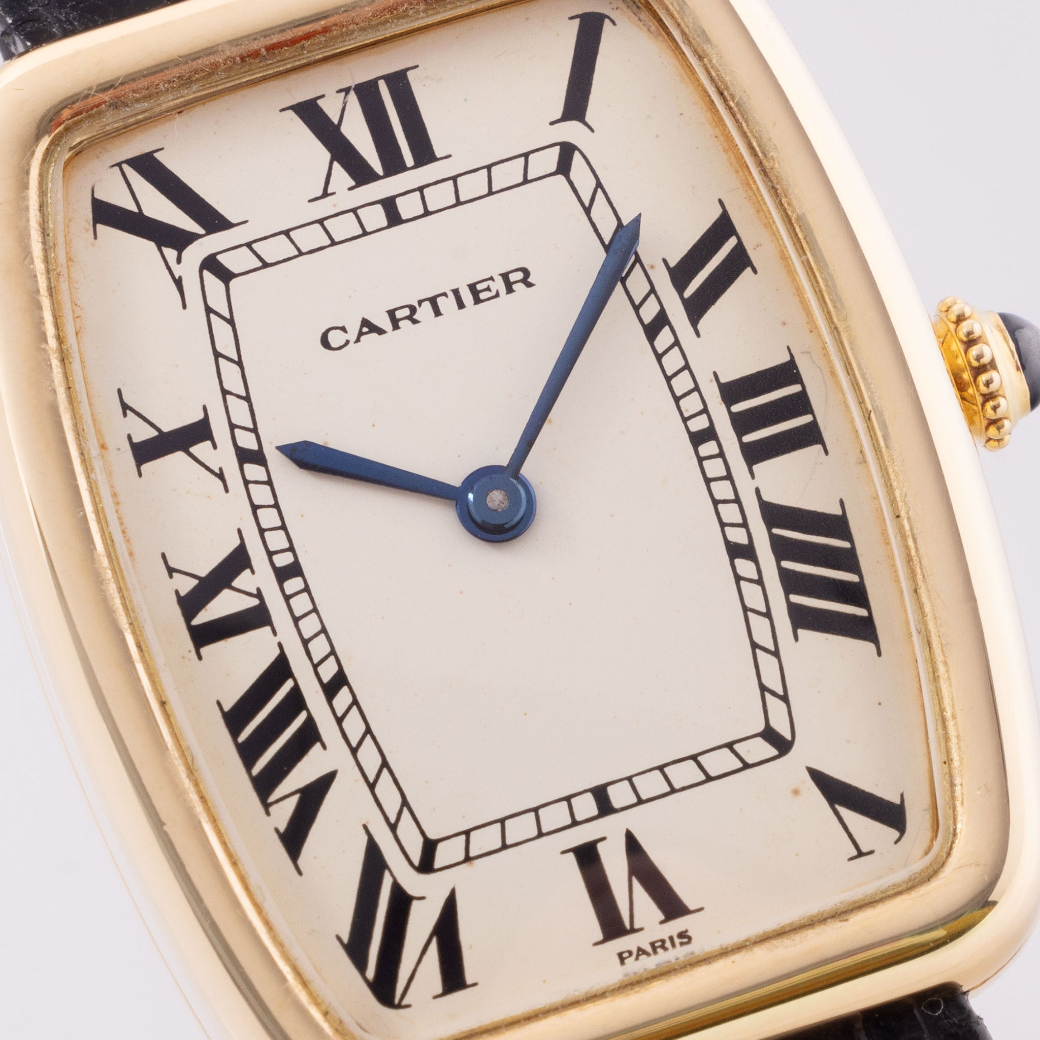 Cartier Fabergè tonneau 7810 paris Zifferblatt mit Papiere