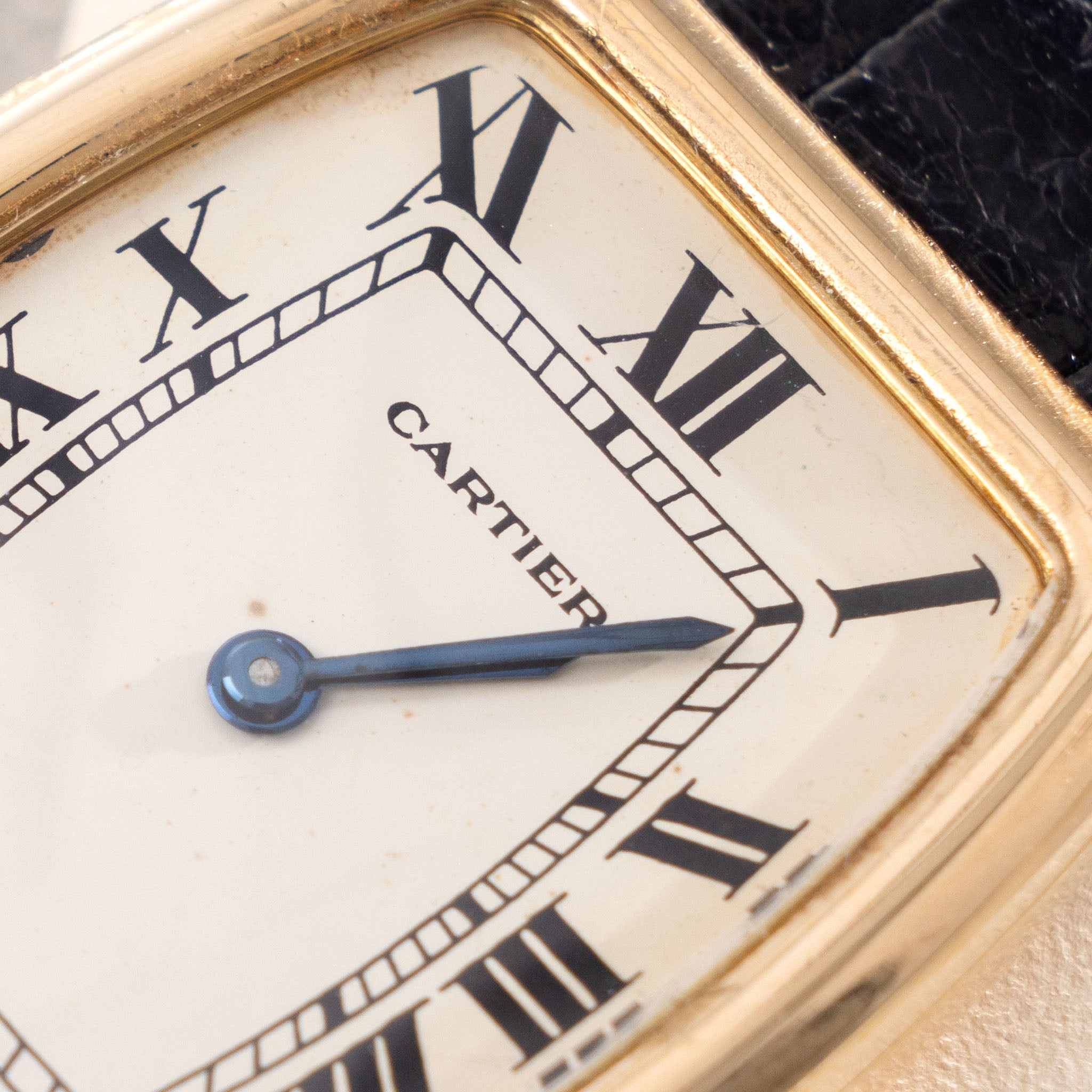 Cartier Fabergè tonneau 7810 paris Zifferblatt mit Papiere