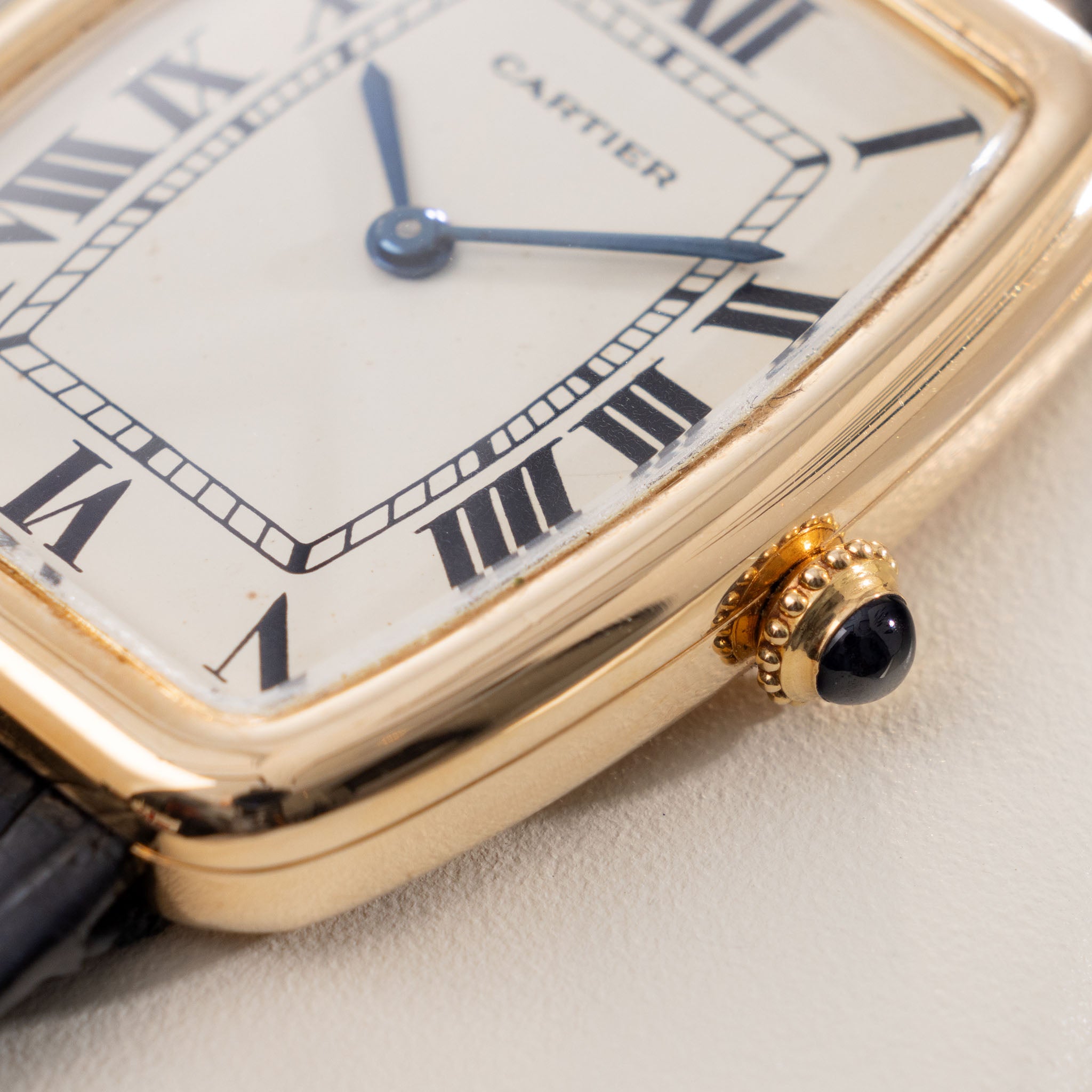 Cartier Fabergè tonneau 7810 paris Zifferblatt mit Papiere