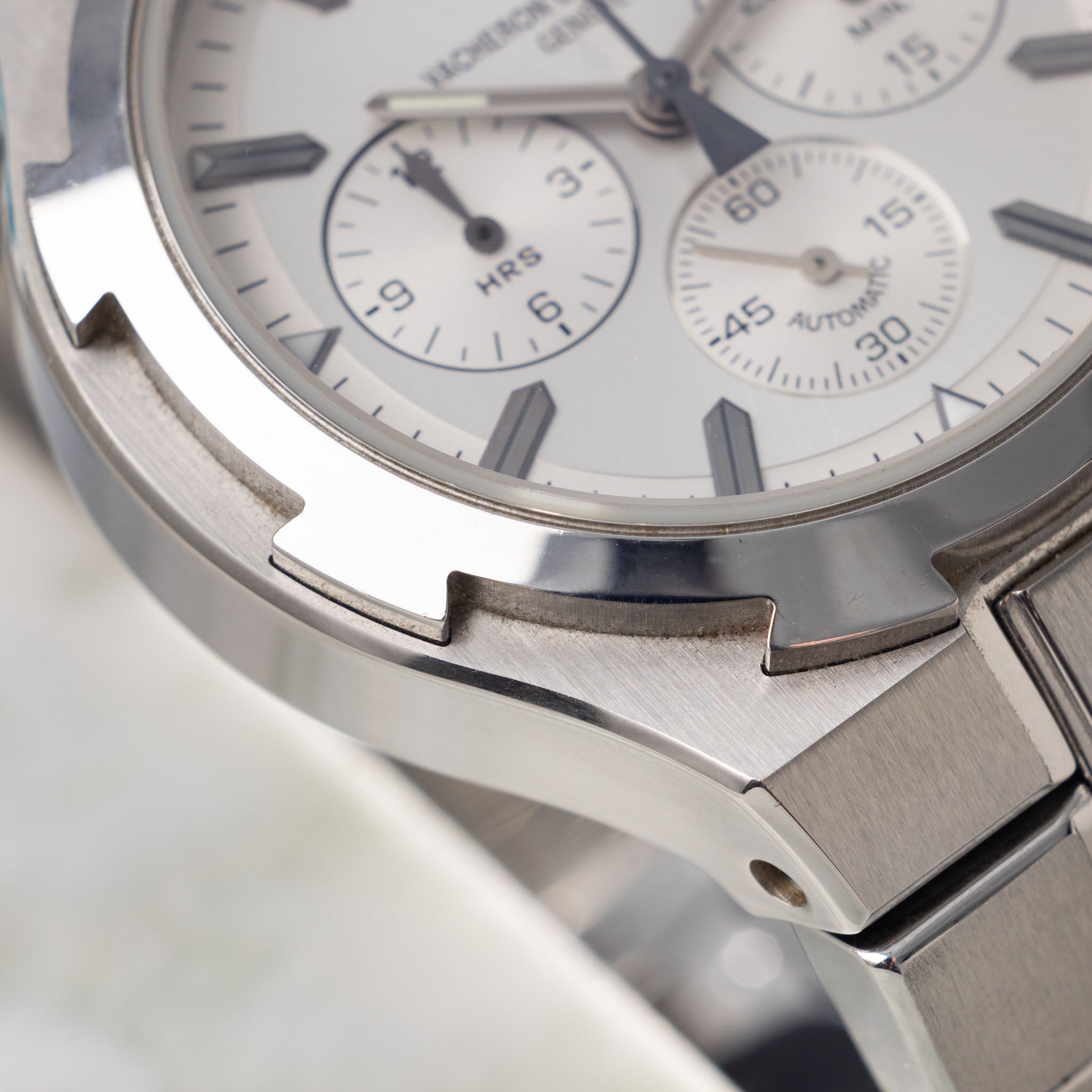 Vacheron Constantin Overseas Chrono referenz 49140 Silber Zifferblatt