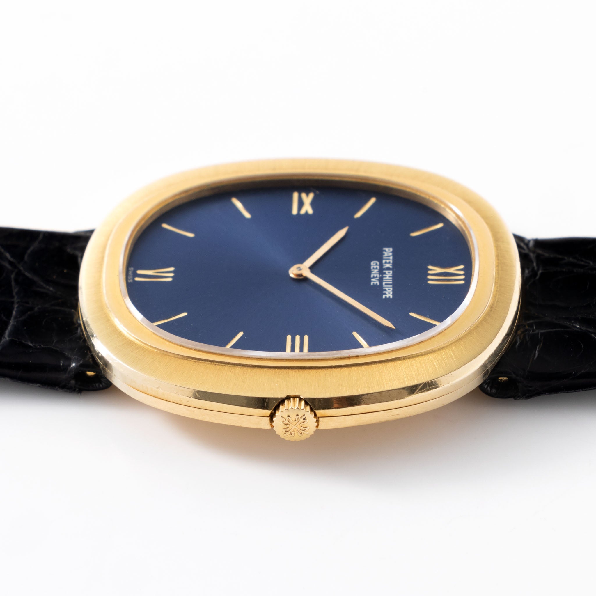 Patek Philippe Ellipse Referenz 3589 Gelbgold mit blauem Soleil Zifferblatt
