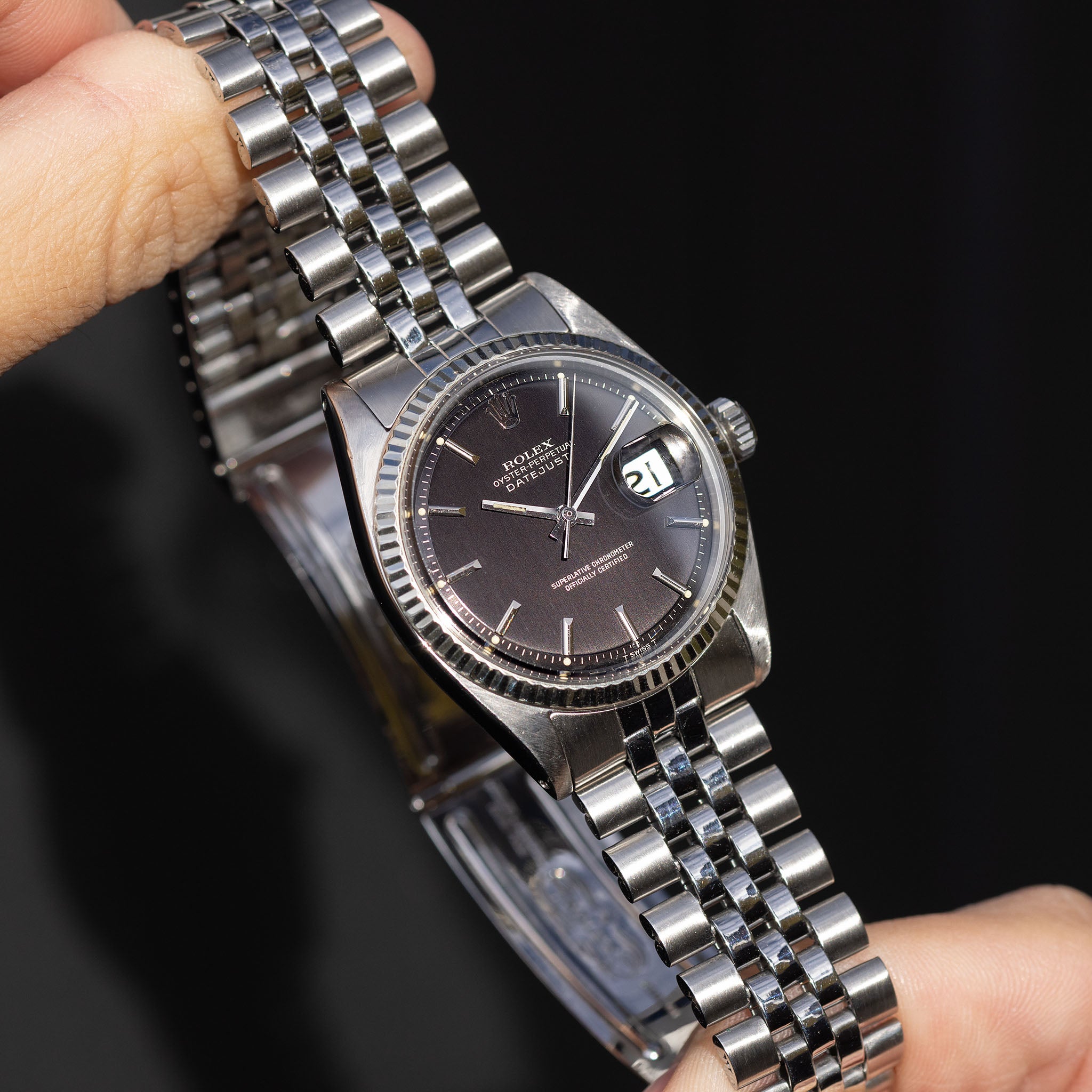 Rolex Datejust Schwarzes Gilt Zifferblatt mit Rolex Service Papiere Referenz 1601