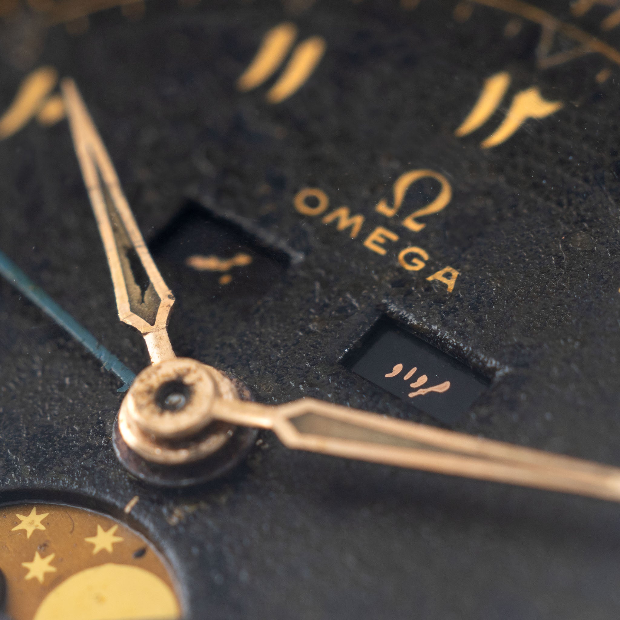 Omega Cosmic Triple Date Calendar Referenz 2606-8 mit Farsi Zifferblatt in Rotgold