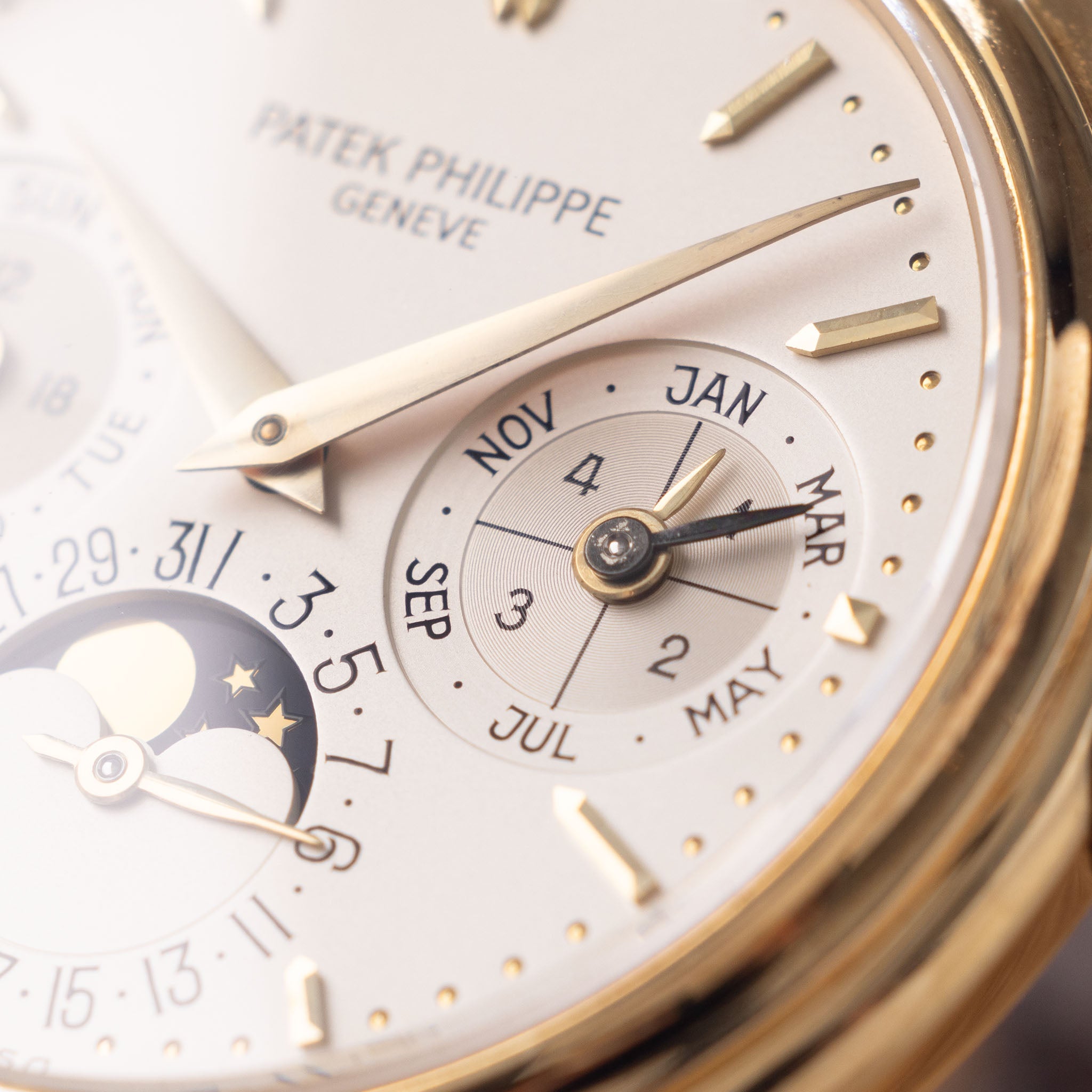 Patek Philippe Perpetual Kalender 2. Serie mit Auszug aus dem Archiv Referenz 3940