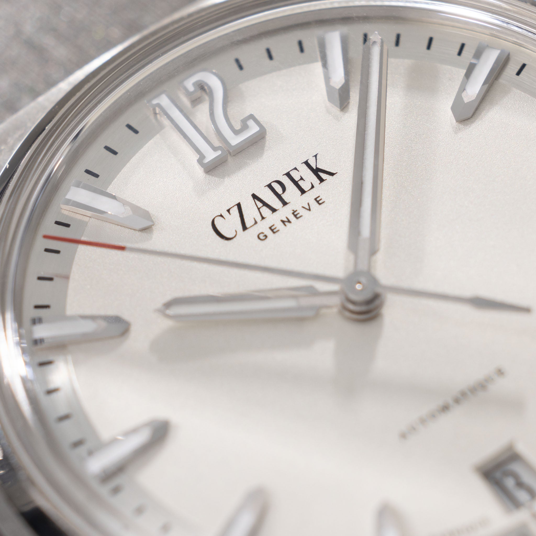 Czapek Antarctique monochrome weißes Zifferblatt limitierter Auflage