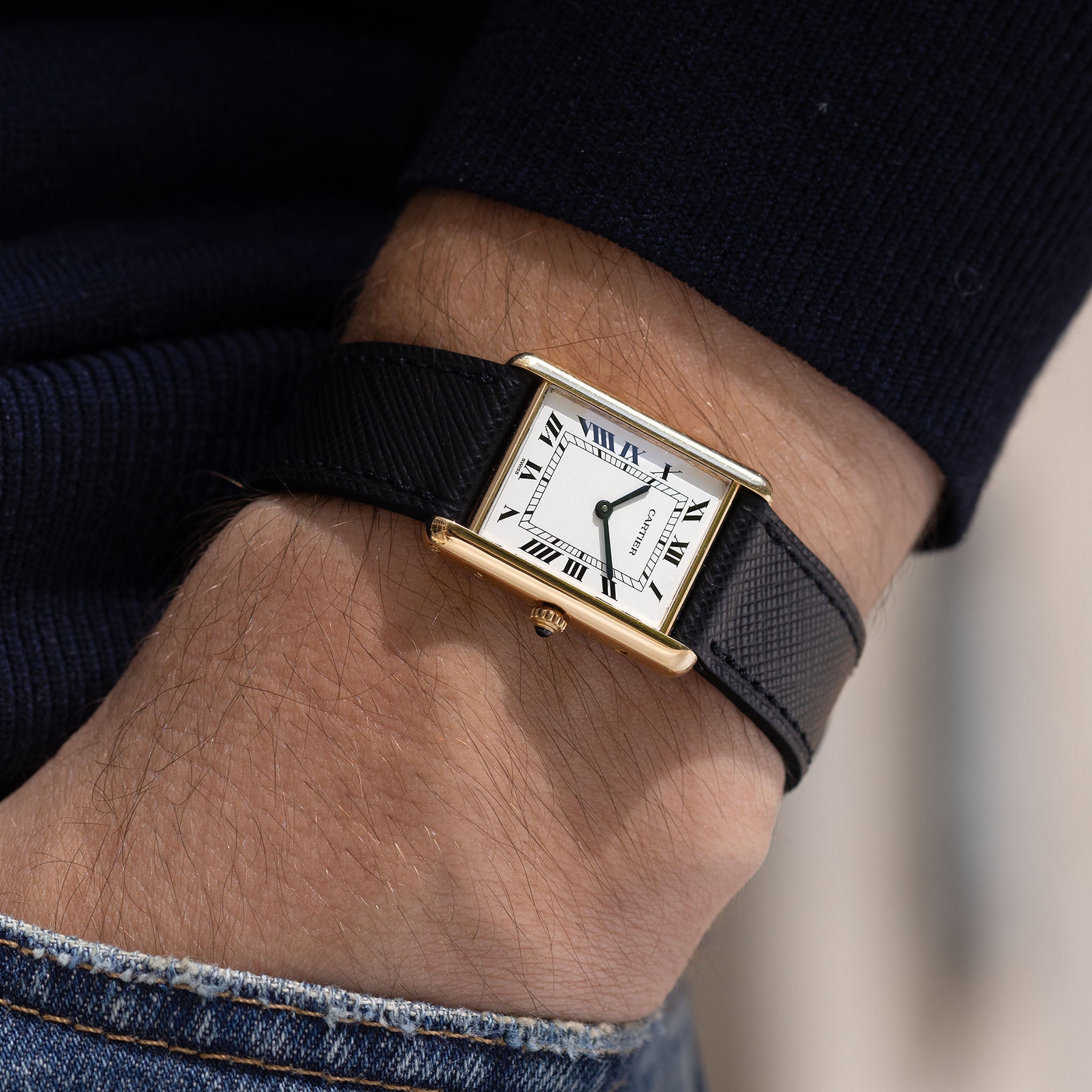 Cartier Tank Louis medium size ref 88105 in 18 k yellow gold