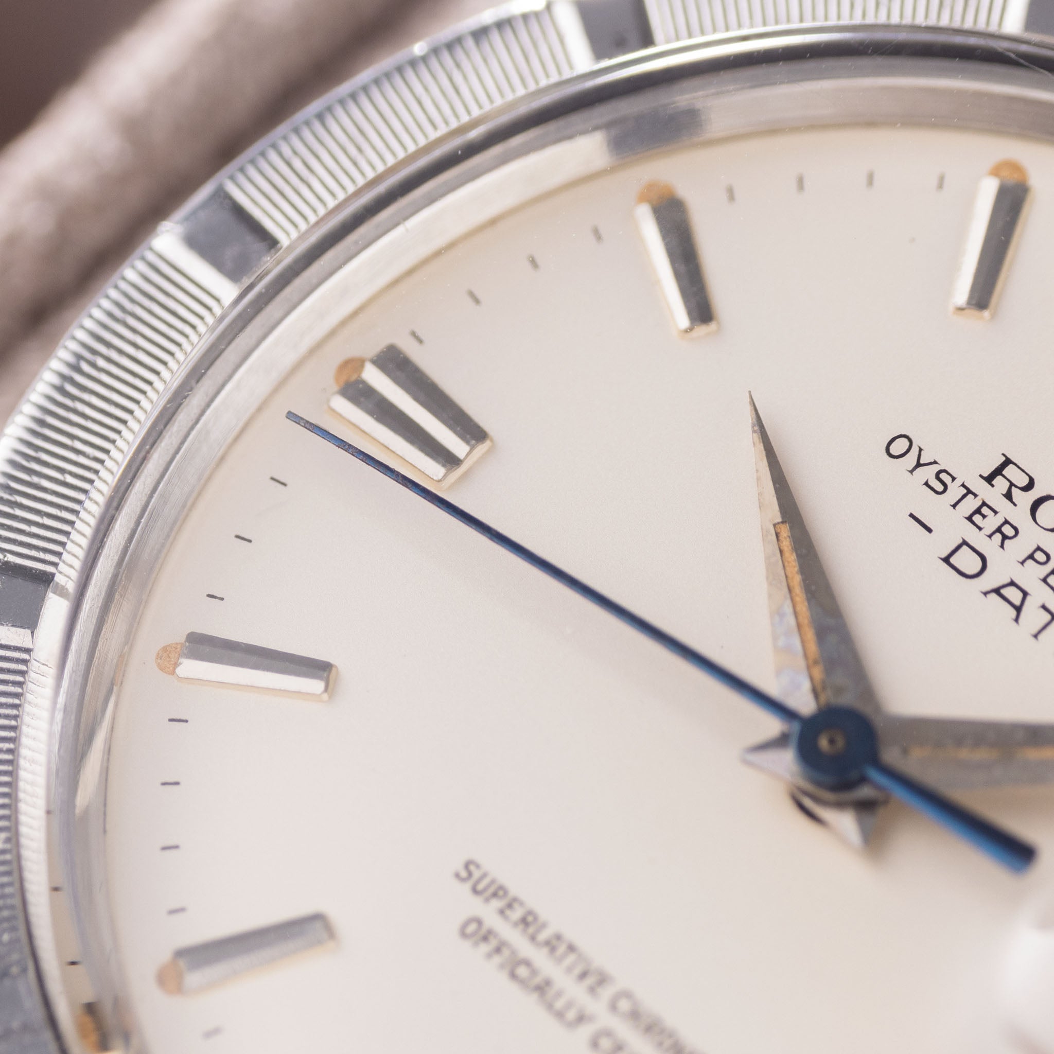 Rolex Oyster Perpetual Date 1501 mattgraues Zifferblatt mit Dauphine-Zeigern