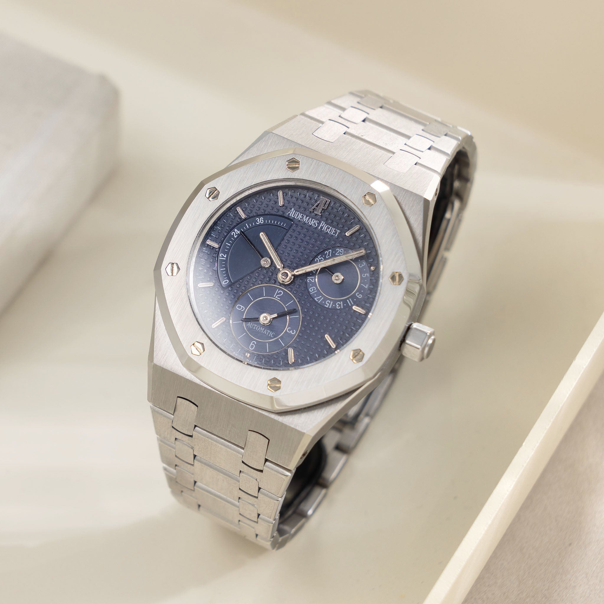 Audemars Piguet Royal-Oak Dual Time Blue Dial ref. 25730ST