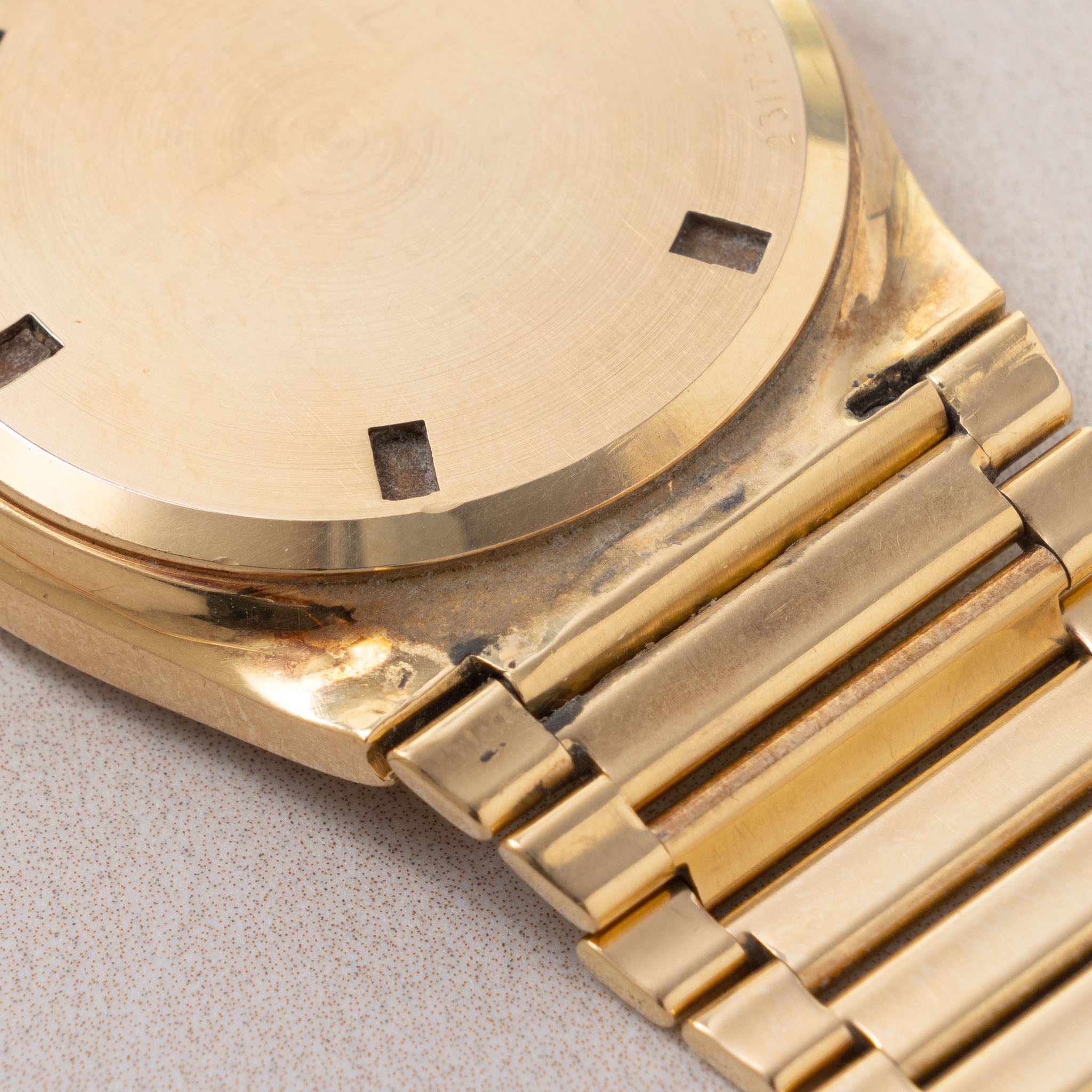 IWC Ingenieur SL ref. 9227 Linen Khanjar Dial from Original Owner Family with Box, Booklets, Original Certificate of Origin and Provenance in 18k yellow gold