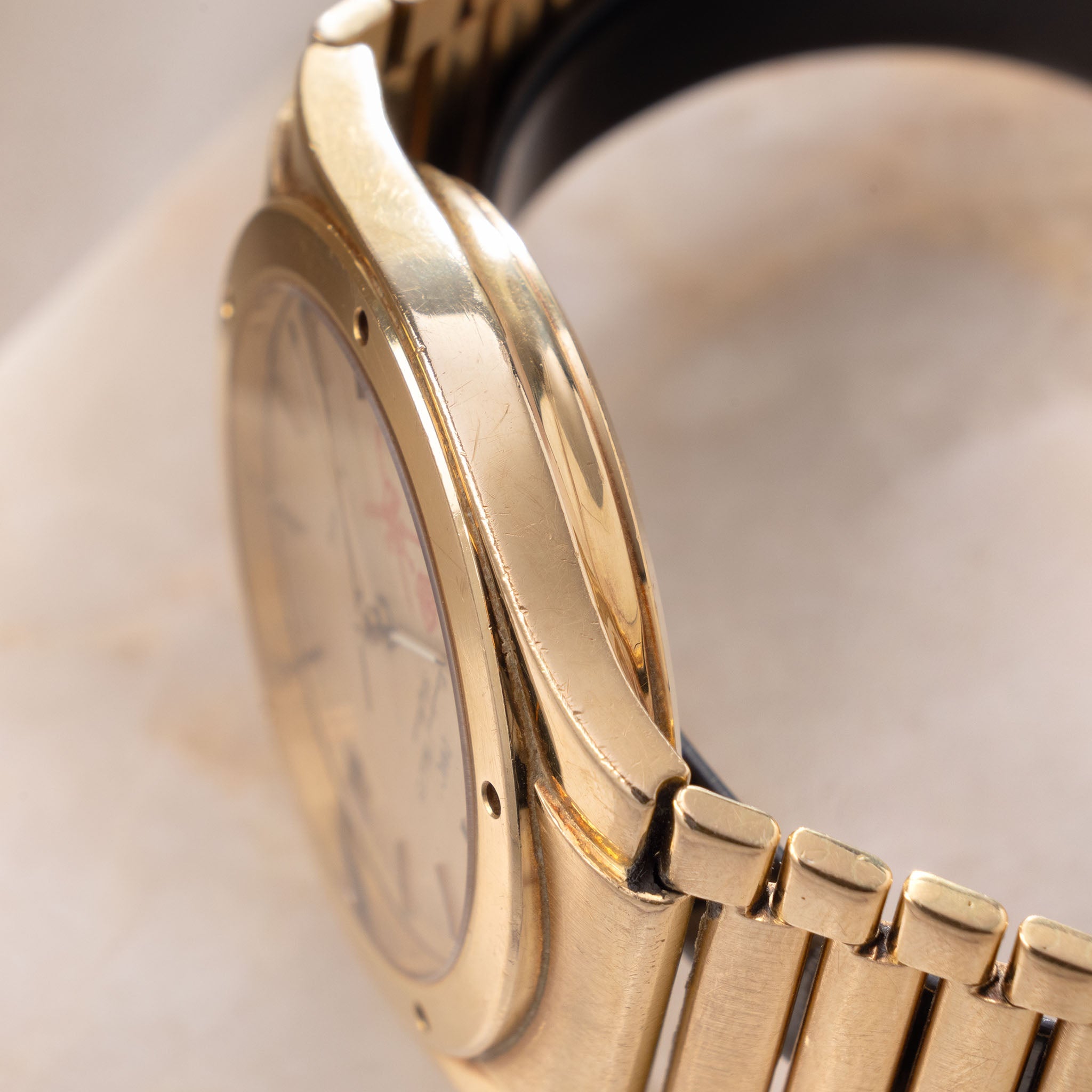 IWC Ingenieur SL ref. 9227 Linen Khanjar Dial from Original Owner Family with Box, Booklets, Original Certificate of Origin and Provenance in 18k yellow gold