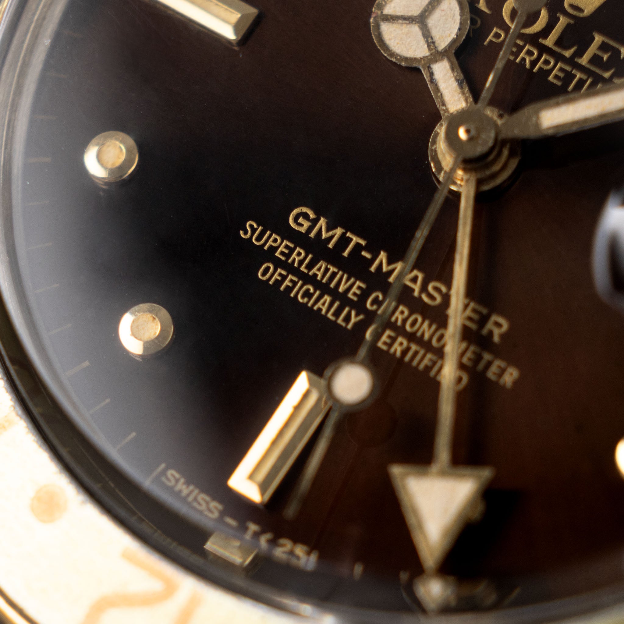 Rolex Gmt-master steel and gold Brown nipple dial box and punched paper set ref 16753