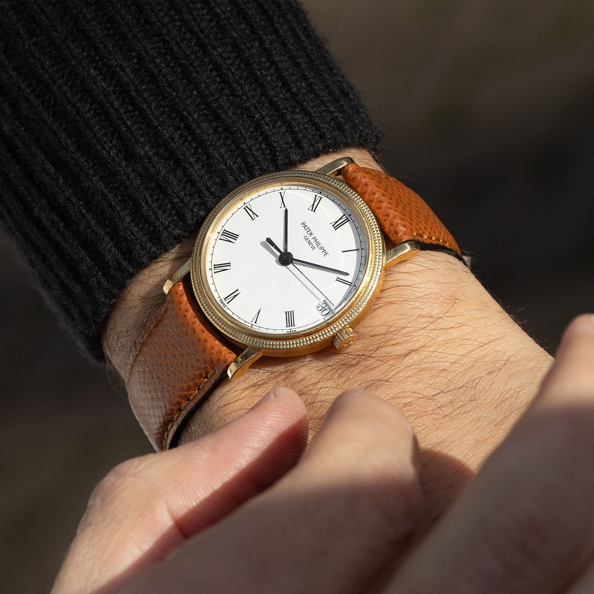 Patek Philippe Calatrava Automatic ref. 3802J White Dial in 18k Yellow Gold Clous de Paris