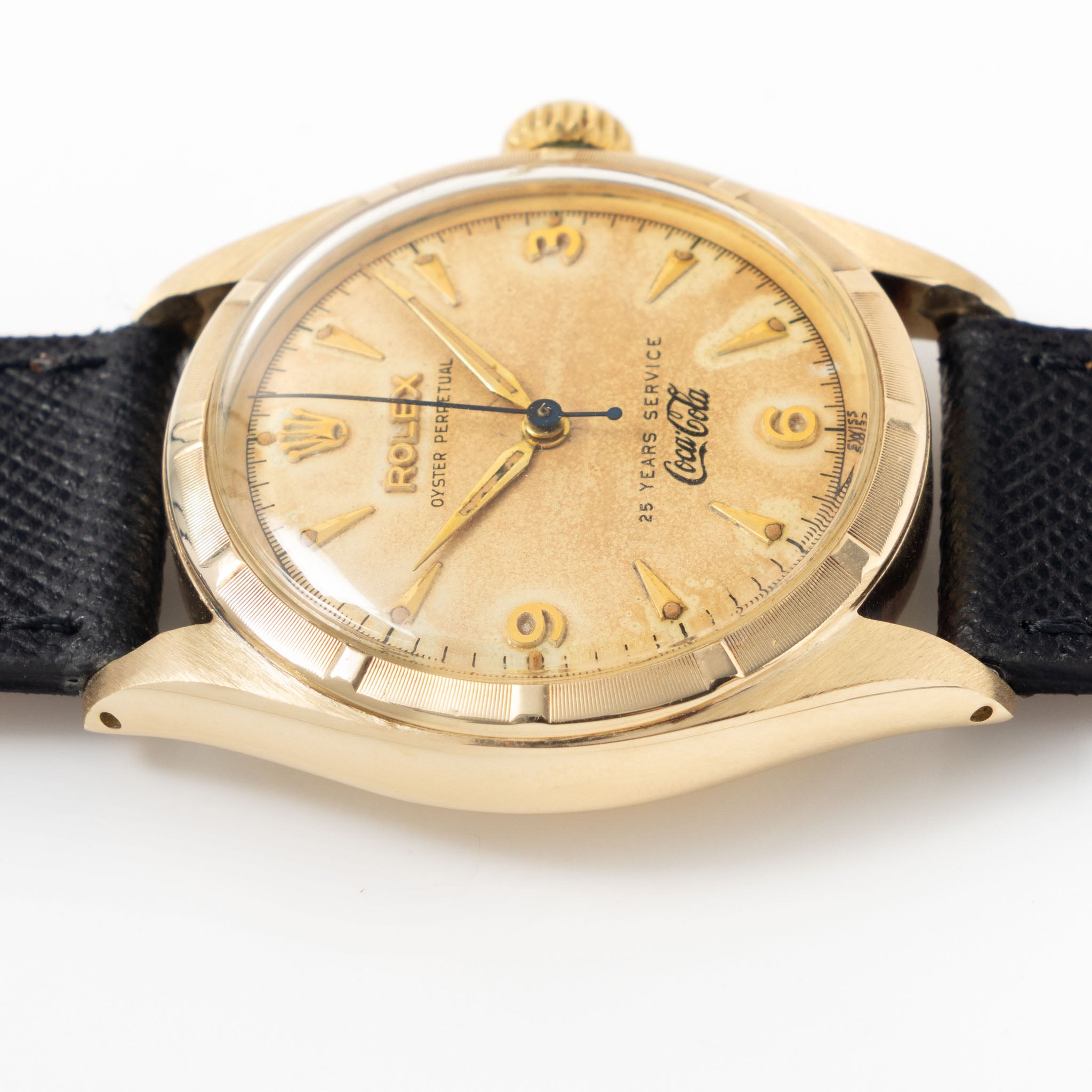 Rolex Oyster Perpetual "25 Year Coca Cola Service” Ref 6085 in 14 k Yellow Gold