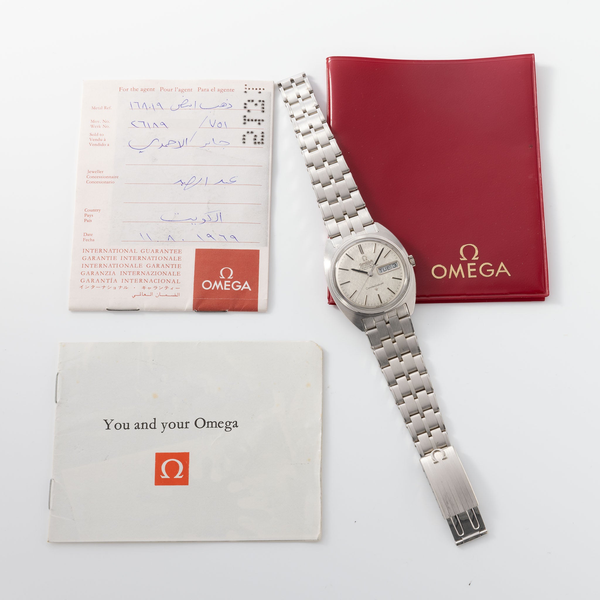 Seltene Omega Constellation aus 18 Karat Weißgold 168.019 mit Papieren