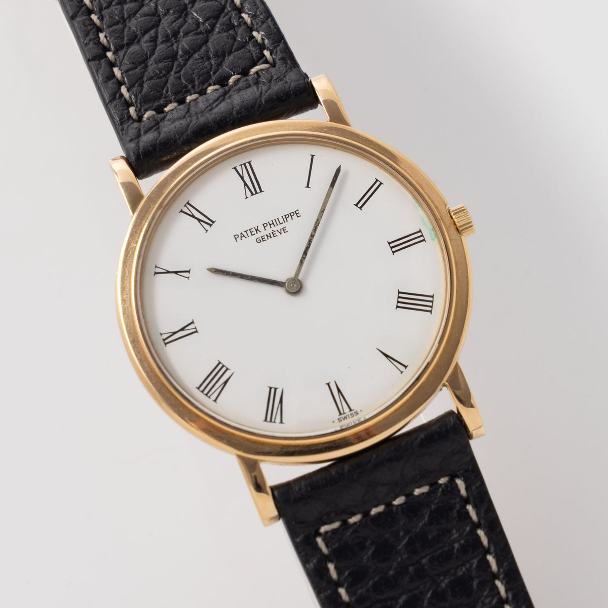 Patek Philippe Calatrava White Dial in 18 k Yellow Gold ref 3720J