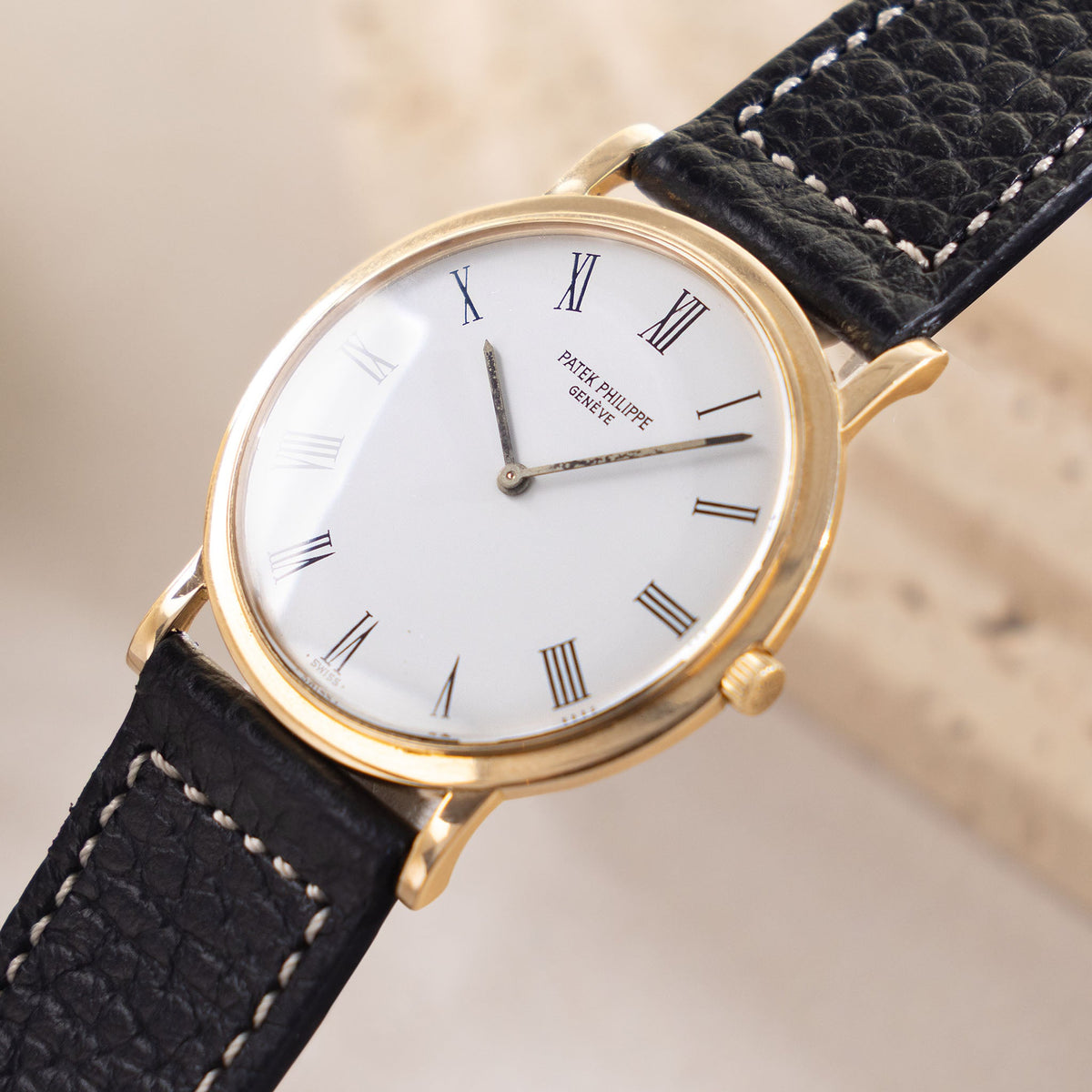 Patek Philippe Calatrava White Dial in 18 k Yellow Gold ref 3720J