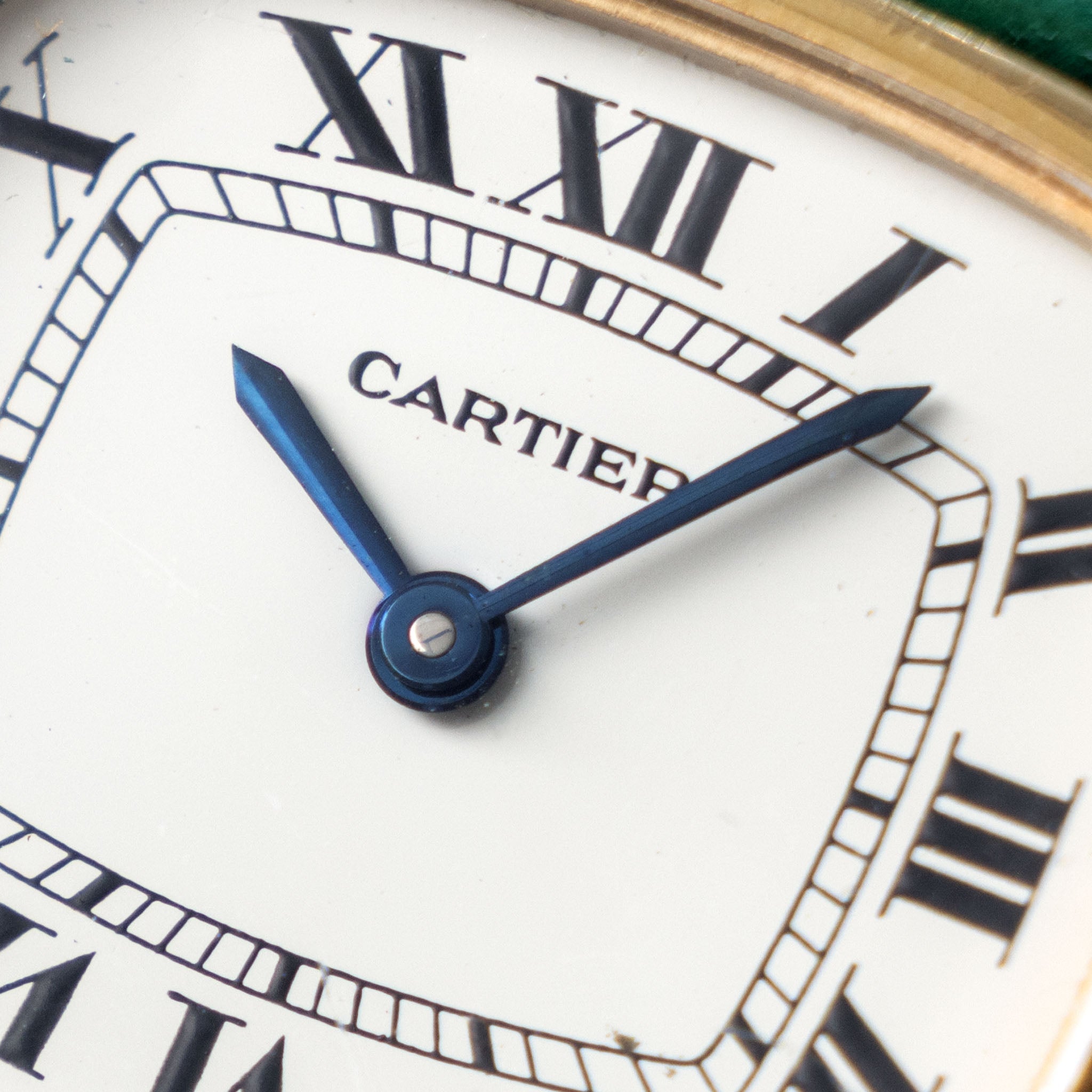 Cartier Gondole in 18 k yellow gold Paris dial ref 78085