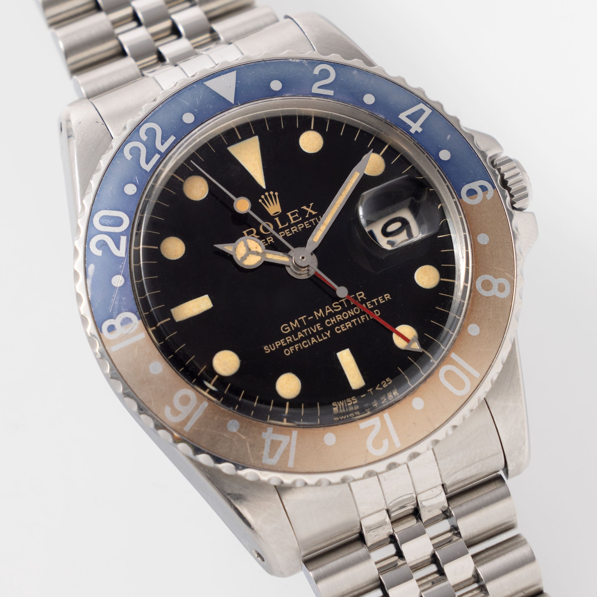 Rolex GMT-Master 1675 Pointed Crown Guard Case Gilt Dial