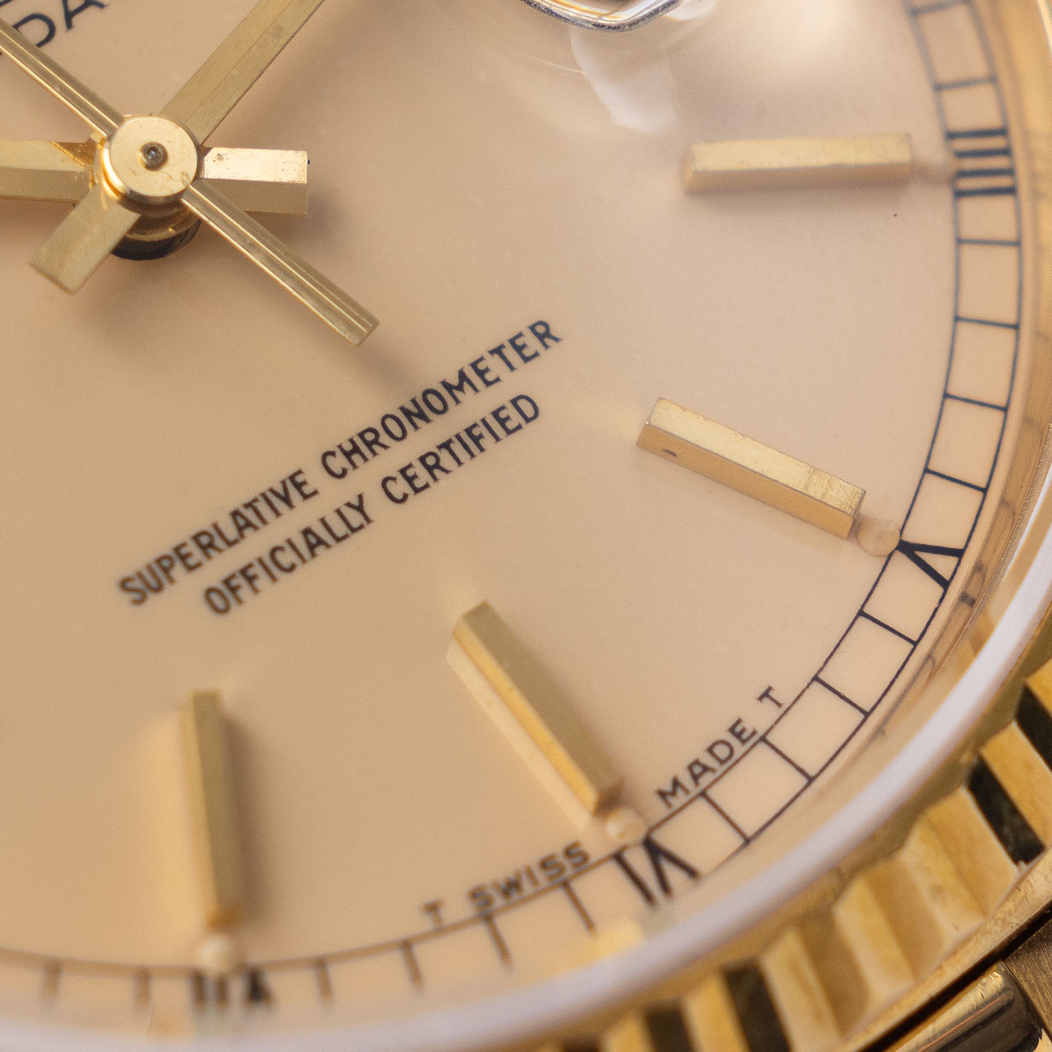 Rolex Day-Date 18238 rare Apricot Stella Dial with Original Guarantee paper in 18k yellow