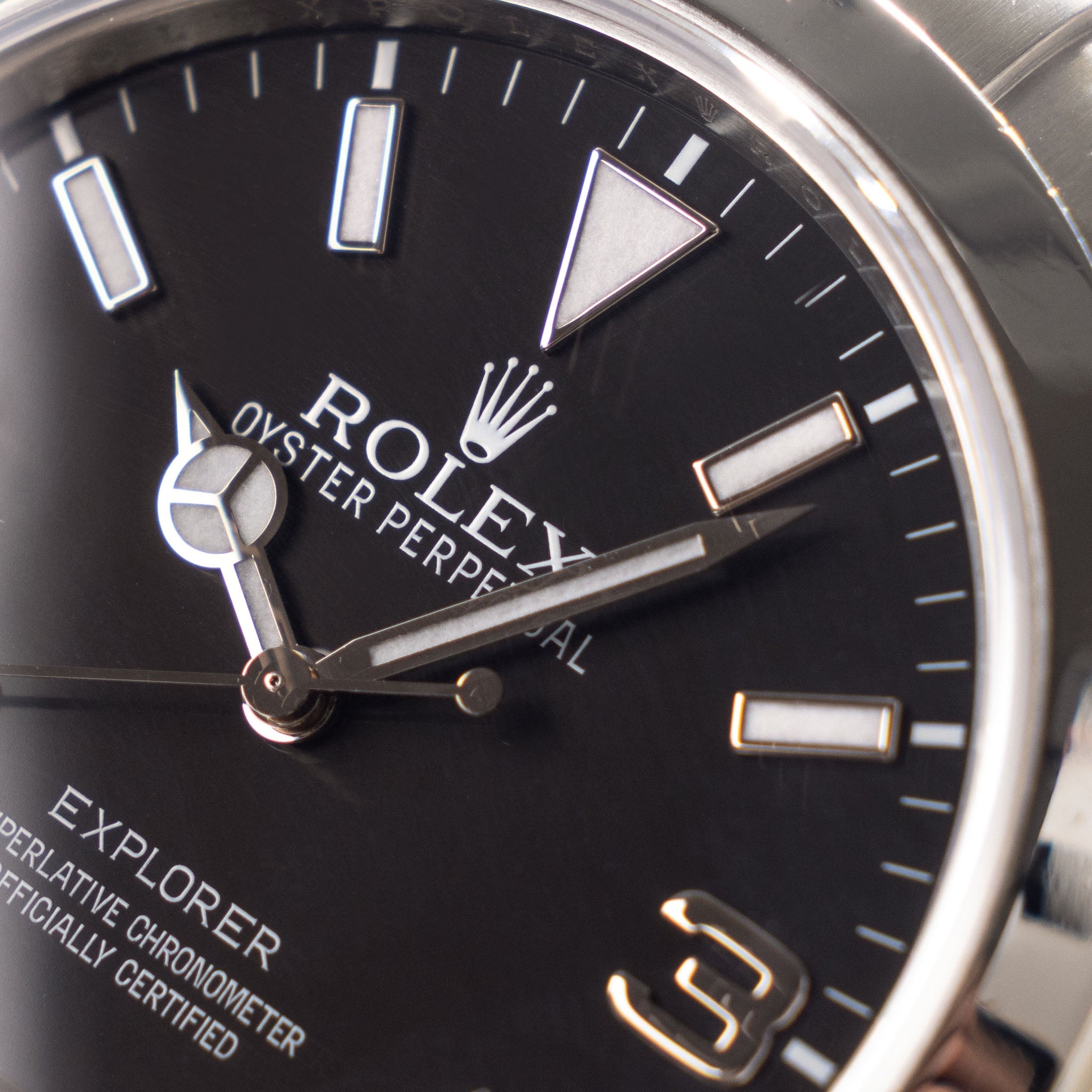 Rolex Explorer ref. 214270 Box and Papers