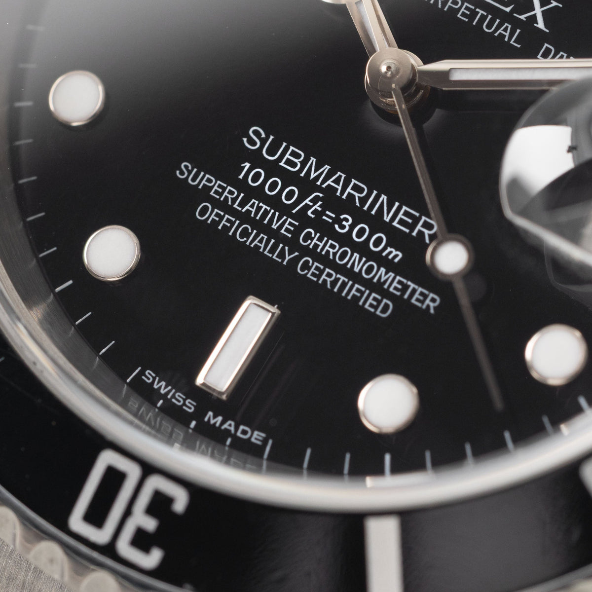 Rolex Submariner Date 16610 Swiss Made Dial No Lug-Holes Case