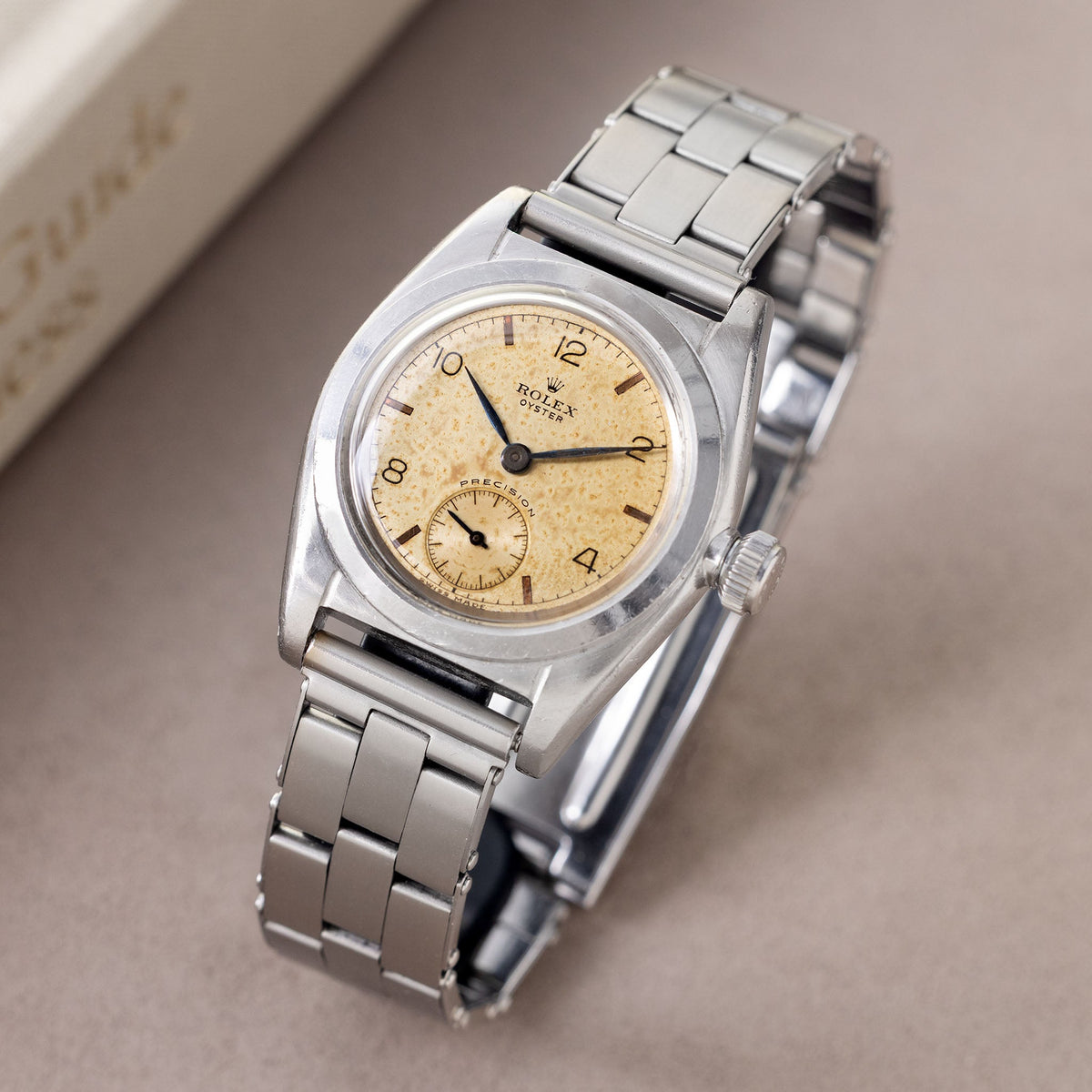 Rolex Oyster-Precision Flat Back ref. 2765 Creme Brûlée Dial