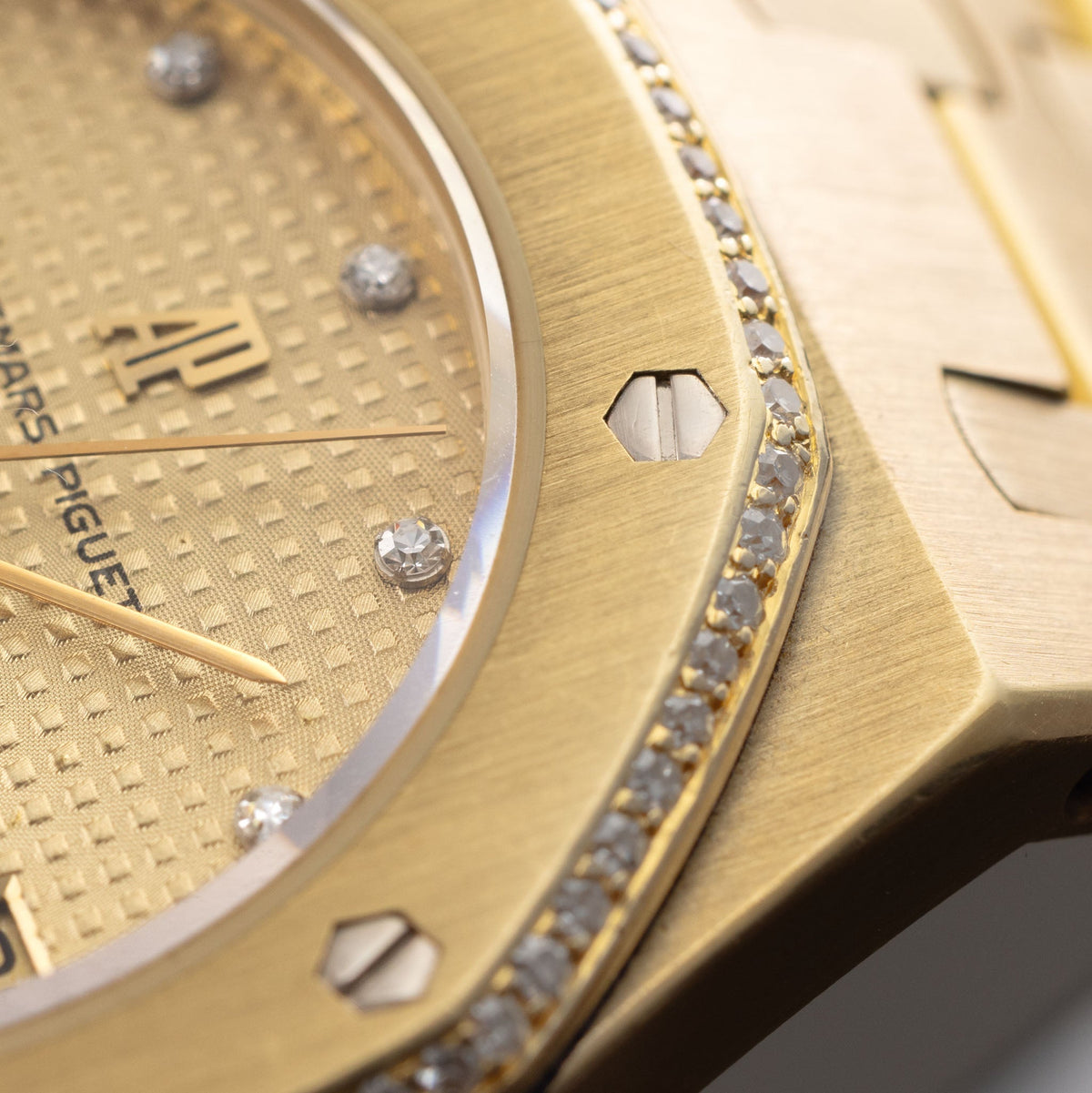 Audemars Piguet Royal Oak ref. 4153/477BA Brilliant Cut Diamond Bezel and Dial with Box and Certificate of Origin