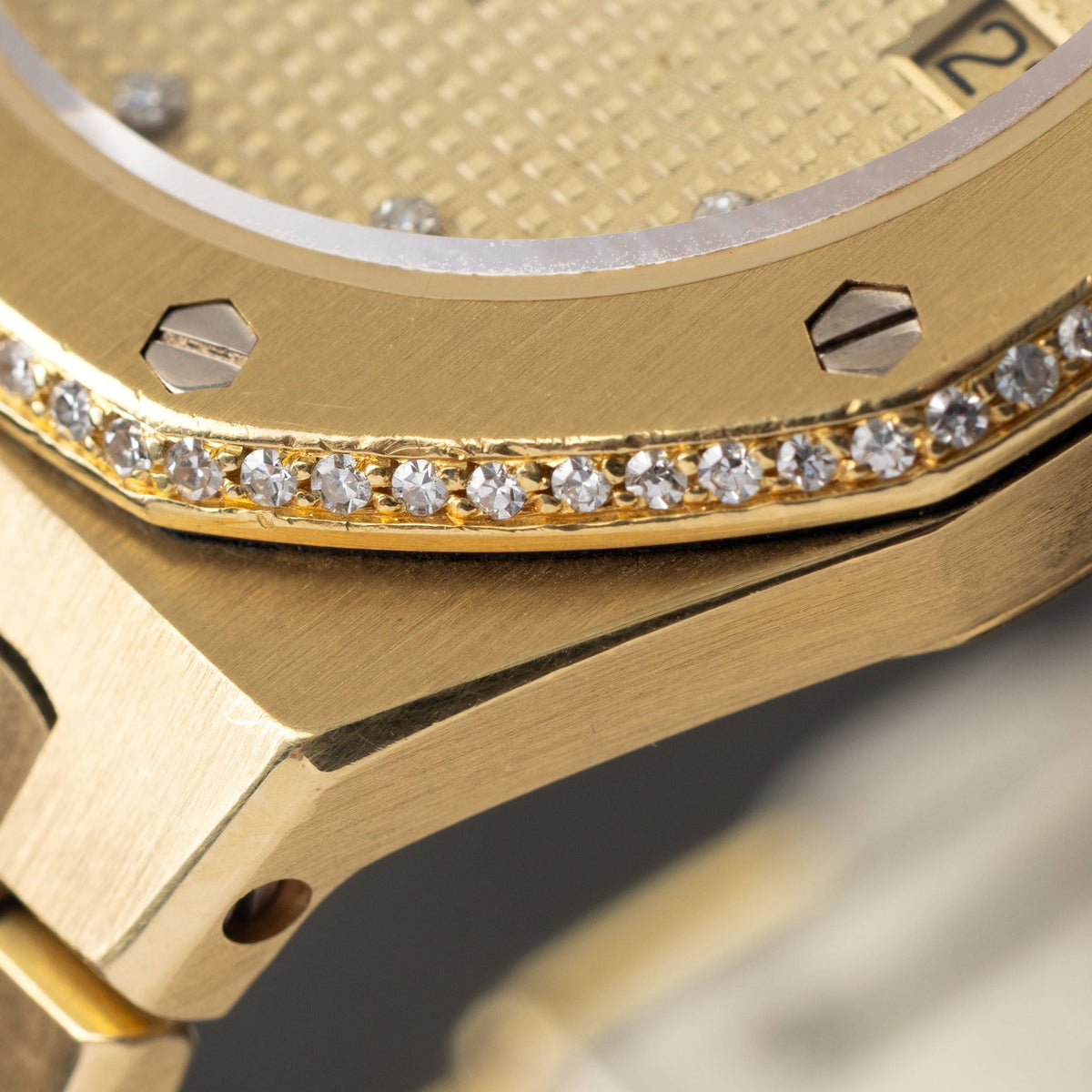 Audemars Piguet Royal Oak ref. 4153/477BA Brilliant Cut Diamond Bezel and Dial with Box and Certificate of Origin