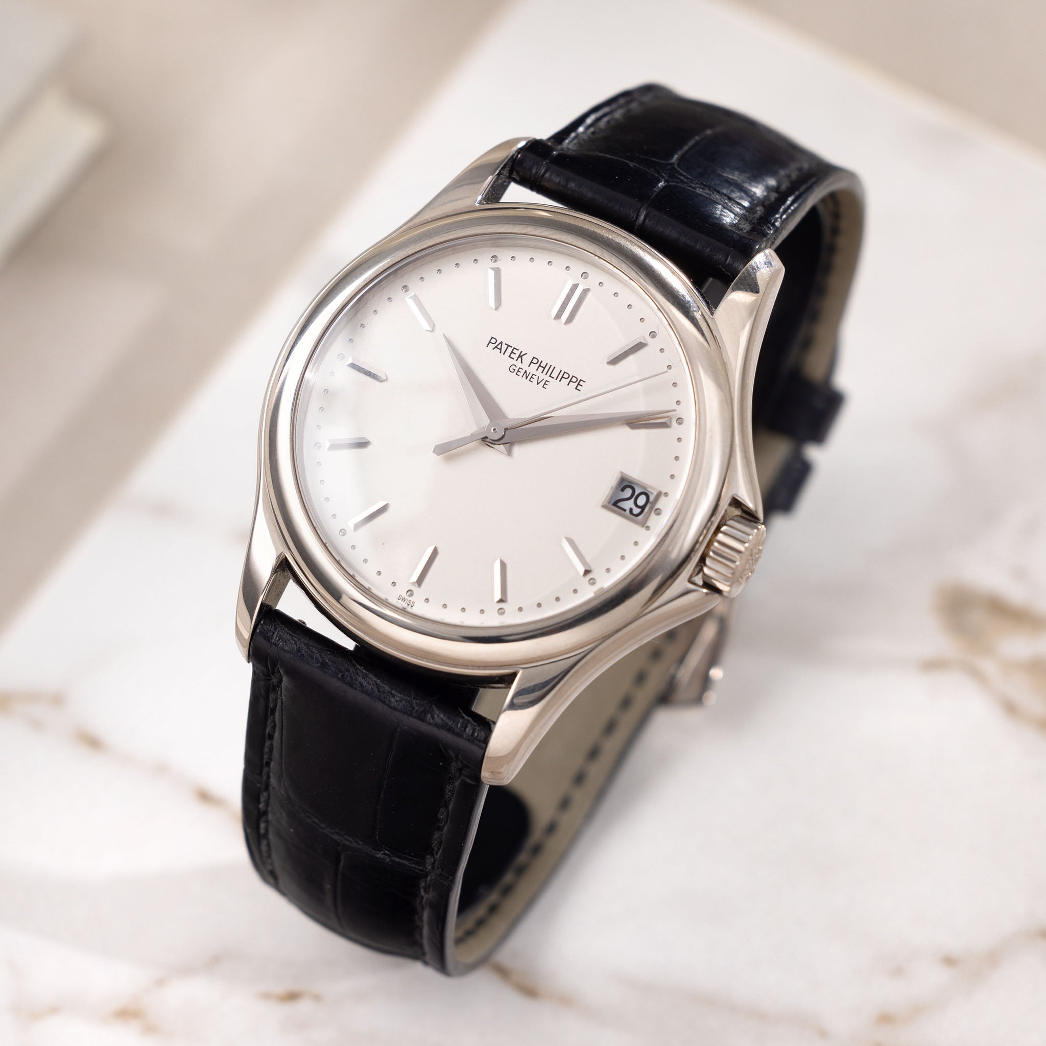 Patek Philippe Calatrava "Grand Taile" Weißgold mit Box und Papiere Ref 5127G