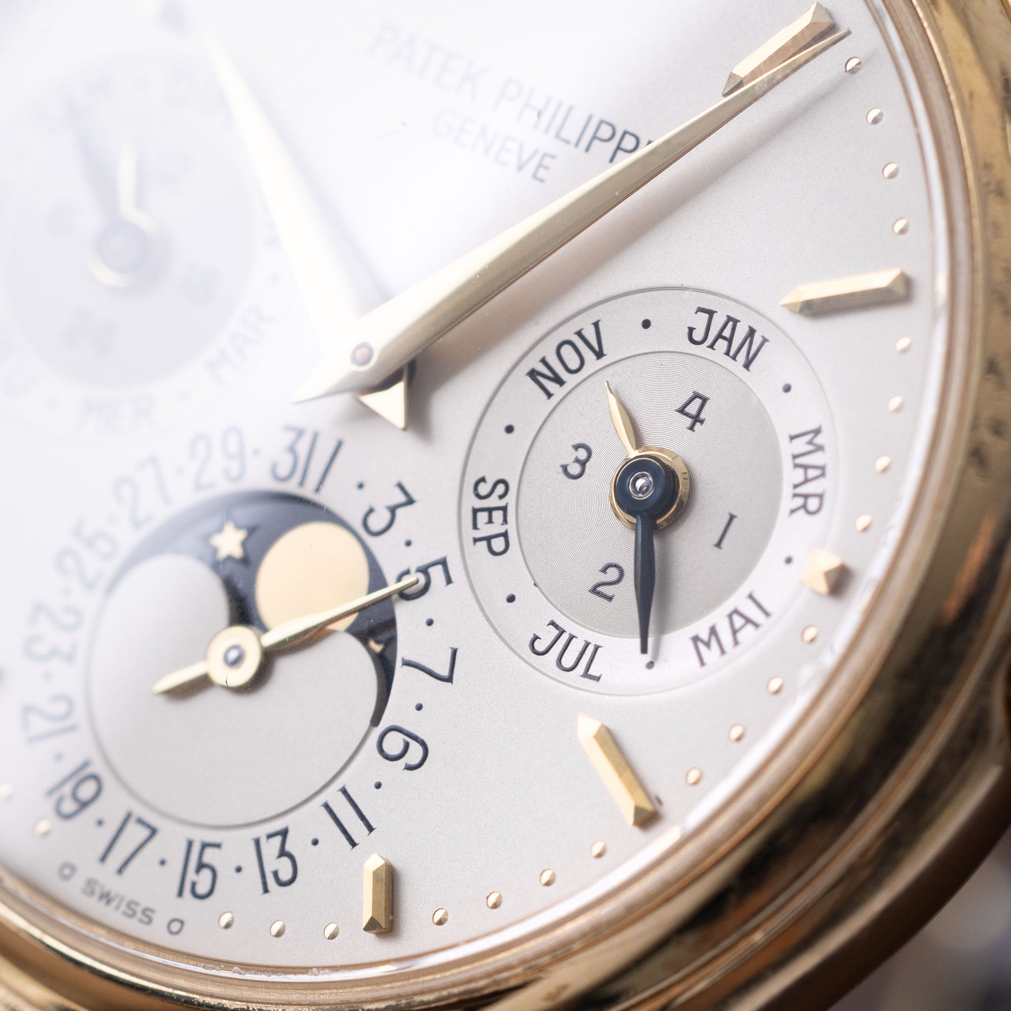 Patek Philippe ewiger Kalender 3940J seltene frühe zweite Serie mit Archivauszug und Patek-Service