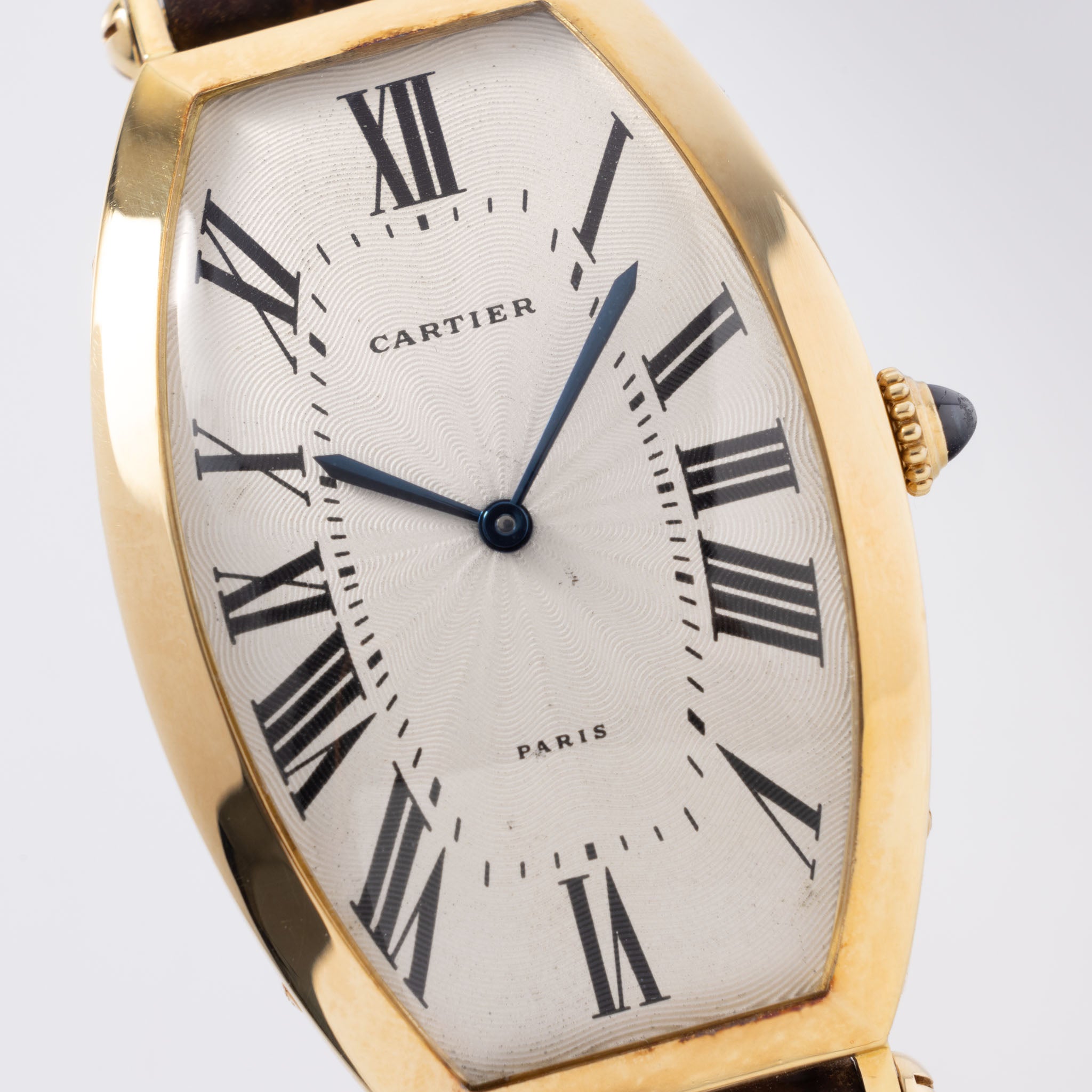 Cartier Paris Tonneau Jumbo 18 Karat Gelbgold