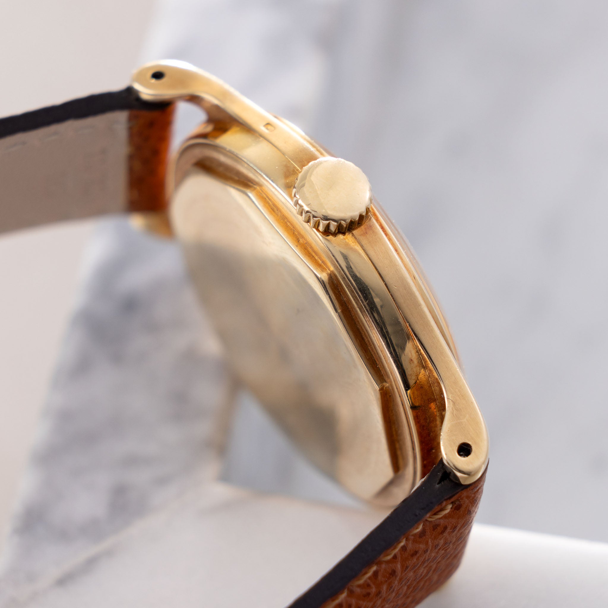 Patek Philippe Calatrava 2509J mit Auszug aus dem Archiv