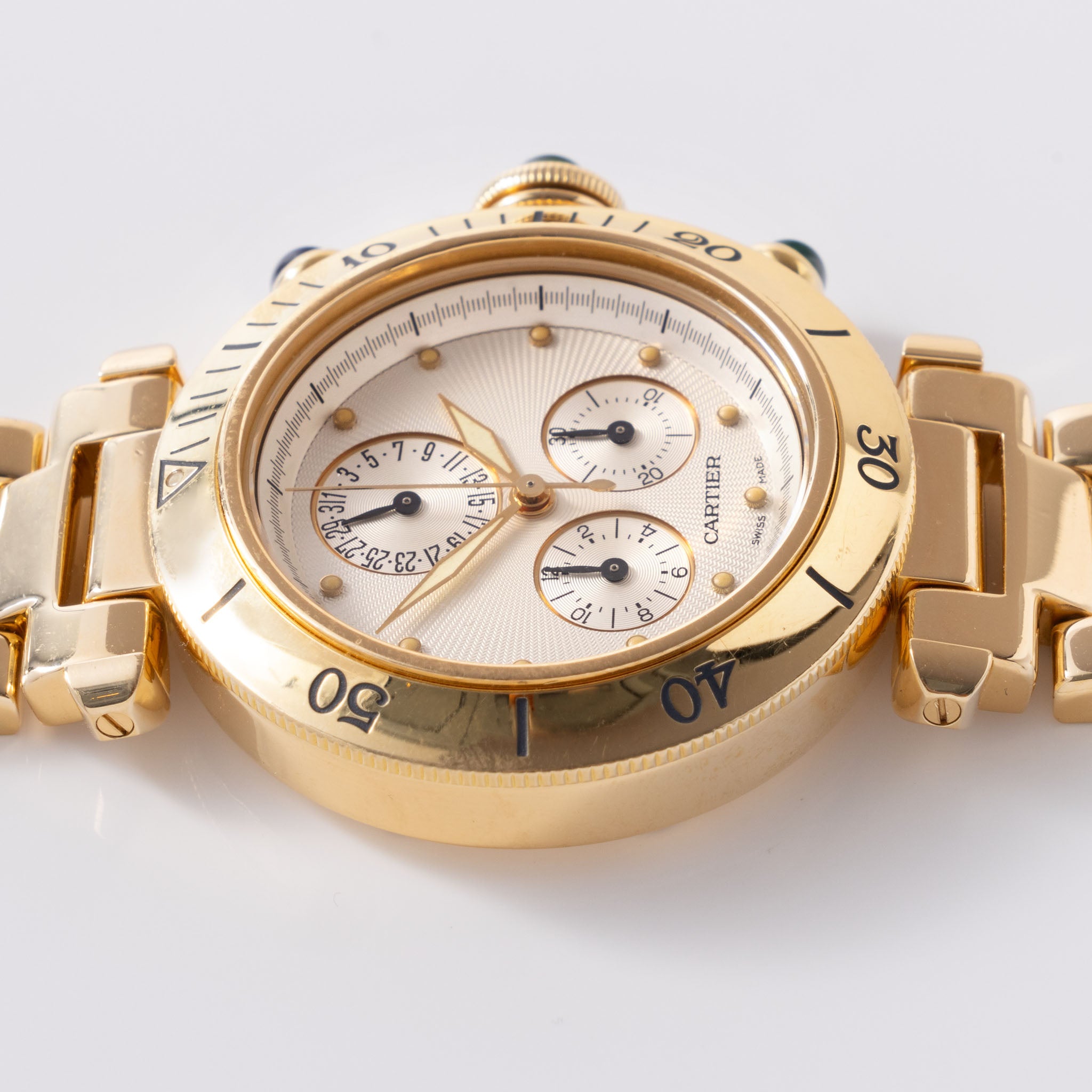 Cartier Pasha Chronograph Referenz 1353 1 18 Karat Gelbgold Box und Service Rechnung