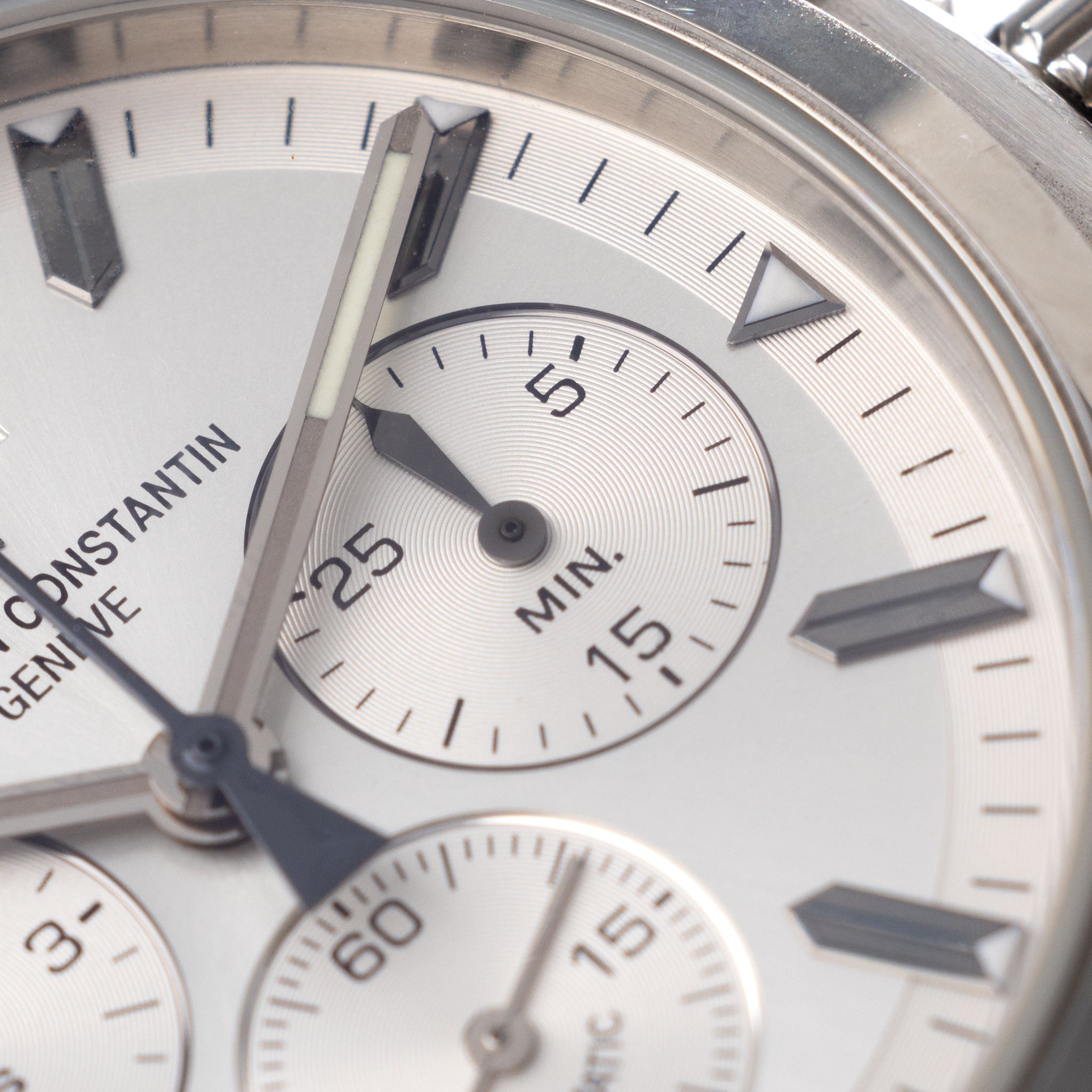 Vacheron Constantin Overseas Chrono referenz 49140 Silber Zifferblatt