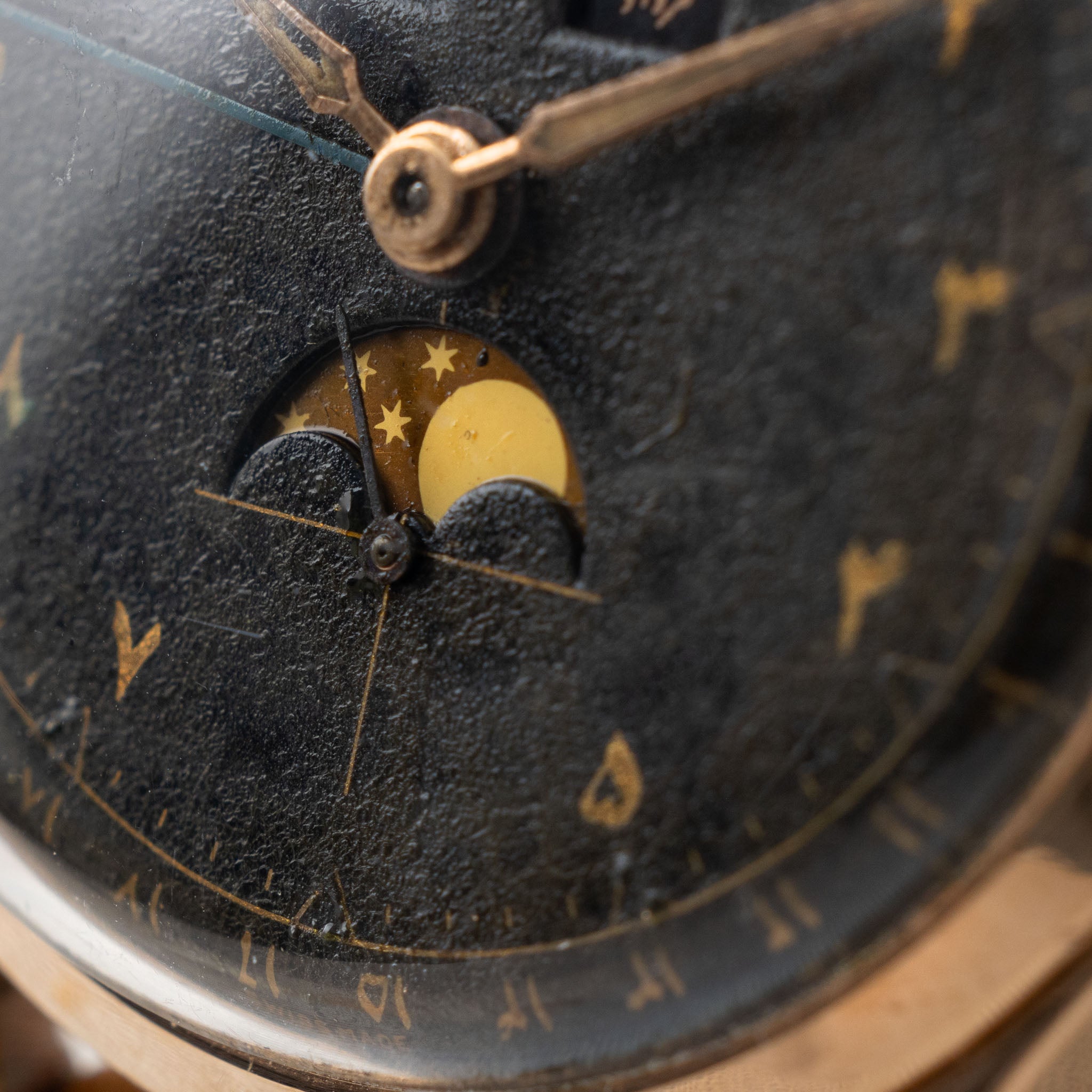 Omega Cosmic Triple Date Calendar Referenz 2606-8 mit Farsi Zifferblatt in Rotgold