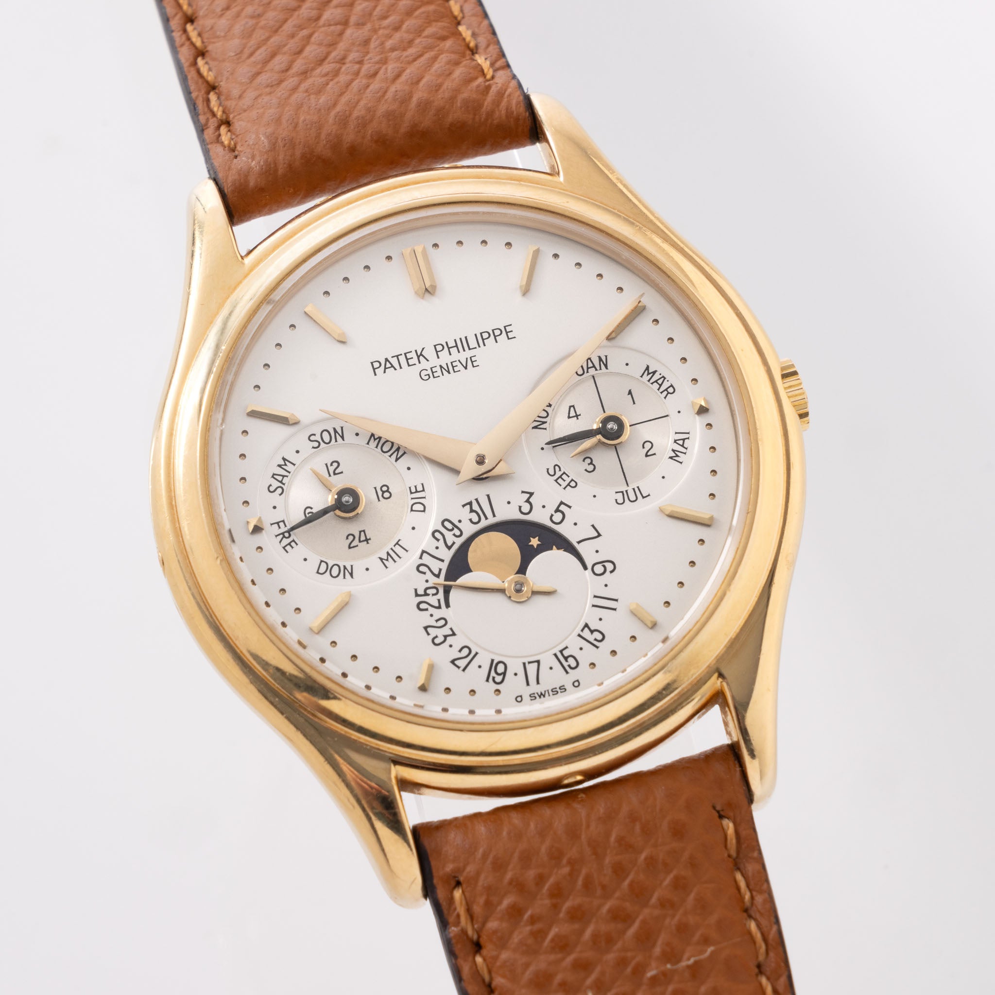 Patek Philippe Perpetual Calendar 3940J Zweite Serie mit Papiere