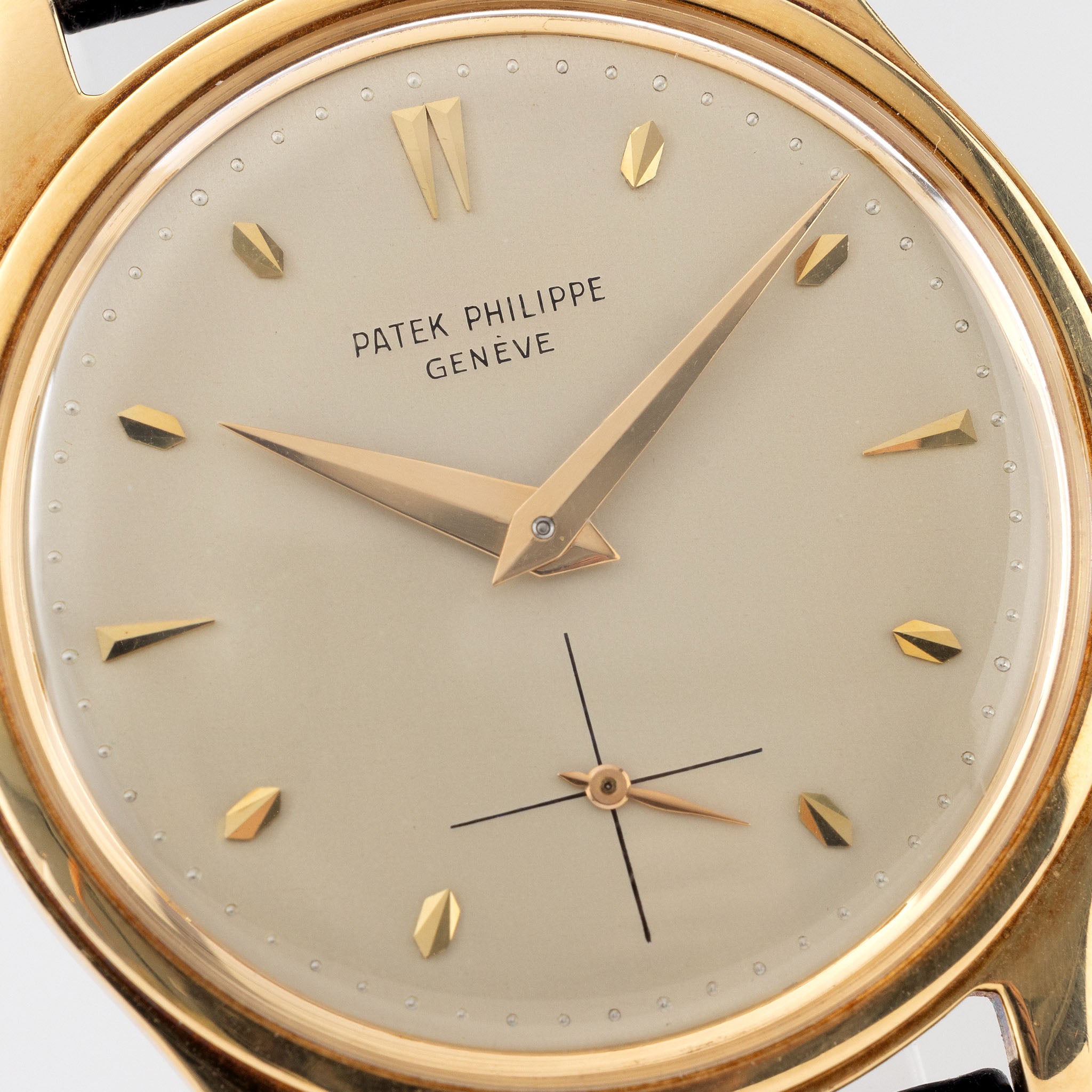 Patek Philippe Calatrava 2509 18 Karat Gelbgold mit Archivauszug