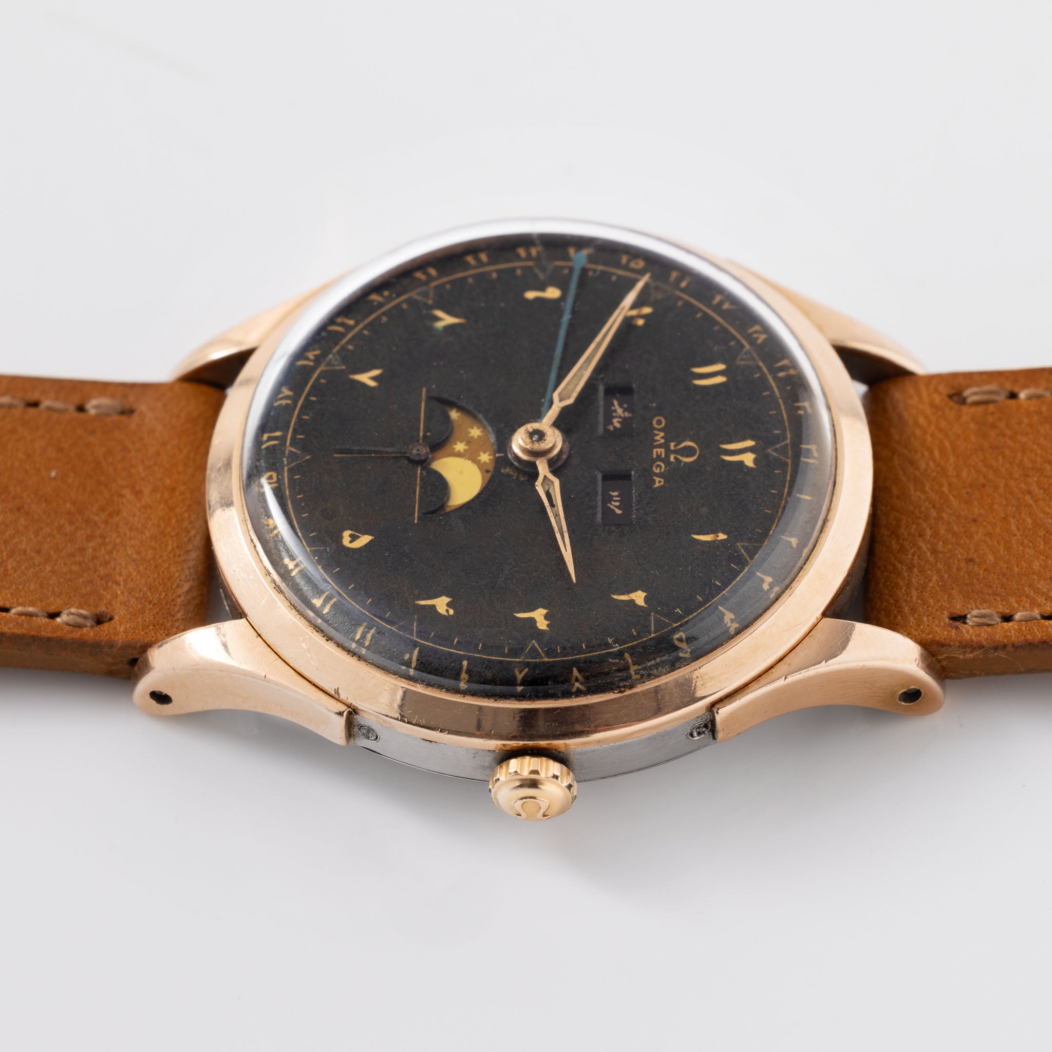 Omega Cosmic Triple Date Calendar Referenz 2606-8 mit Farsi Zifferblatt in Rotgold