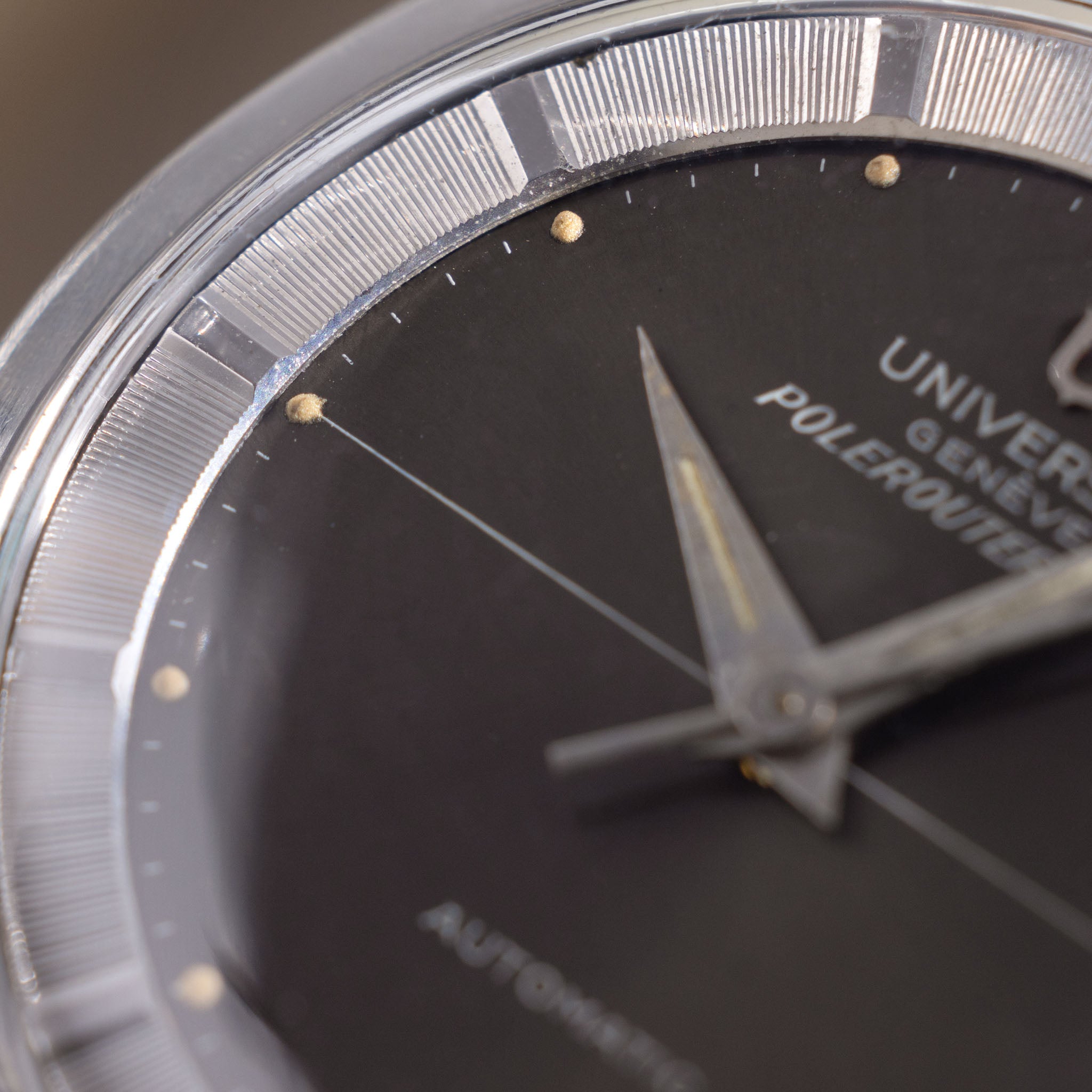 Universal Genève Polerouter Date 869113/04