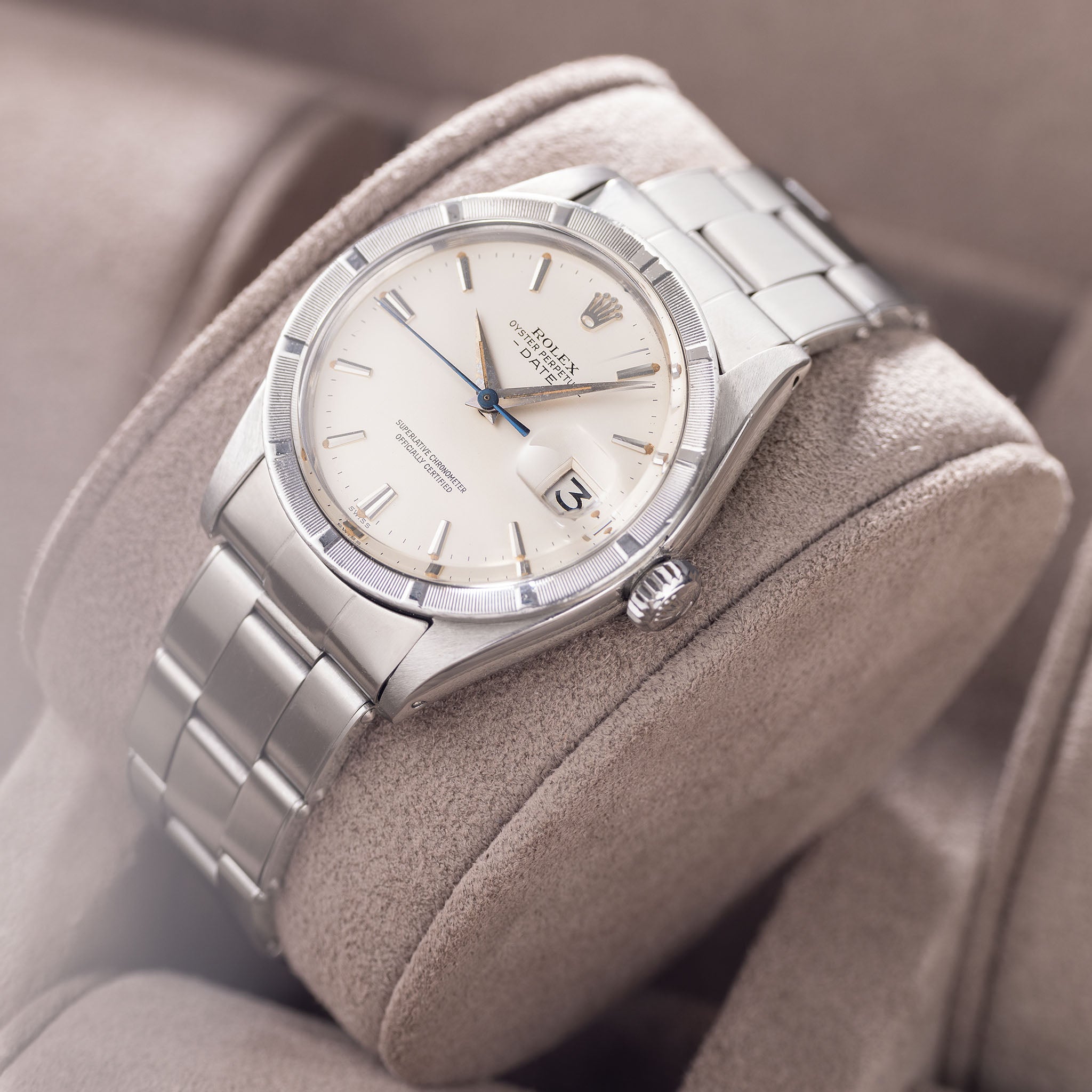 Rolex Oyster Perpetual Date 1501 mattgraues Zifferblatt mit Dauphine-Zeigern
