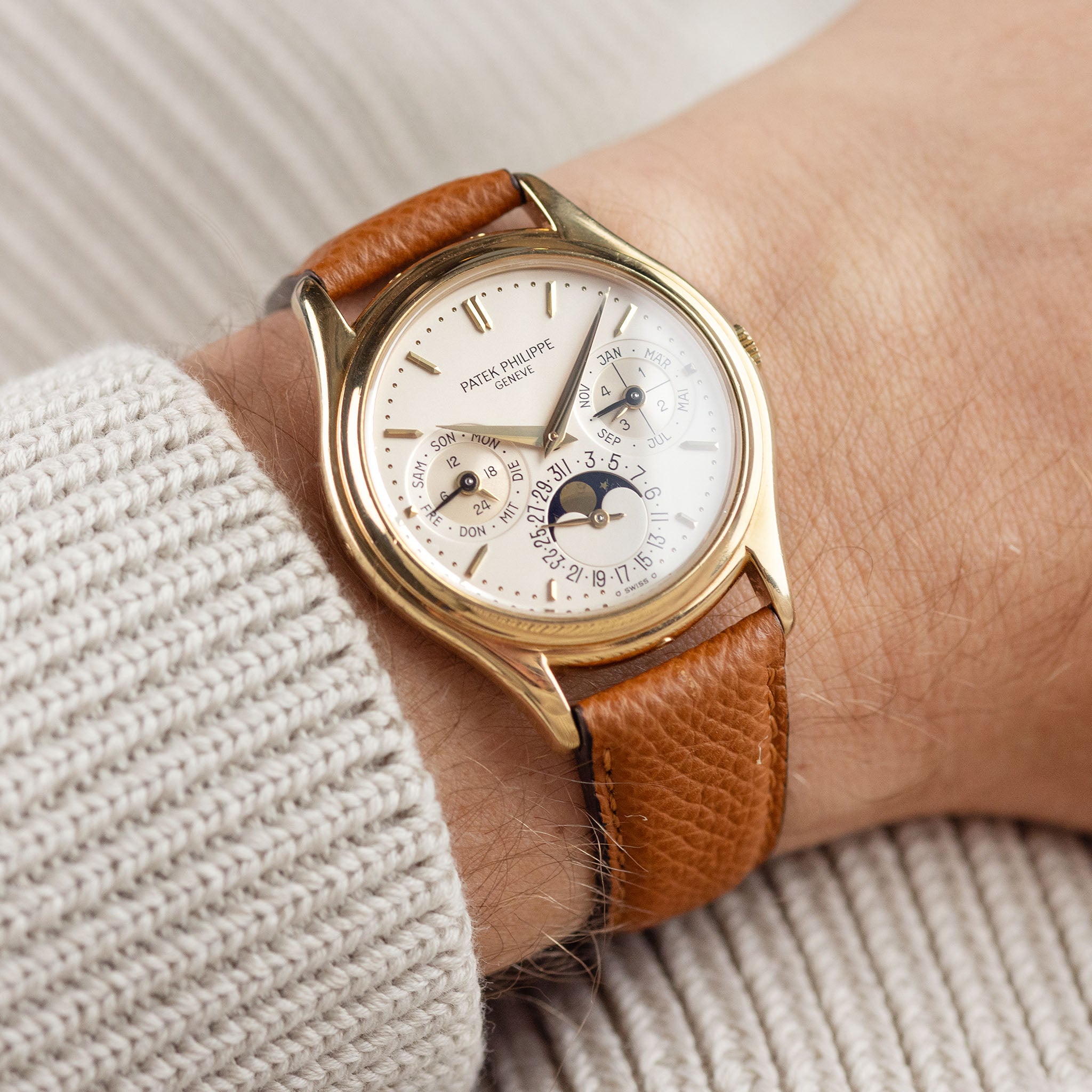 Patek Philippe Perpetual Calendar 3940J Zweite Serie mit Papiere