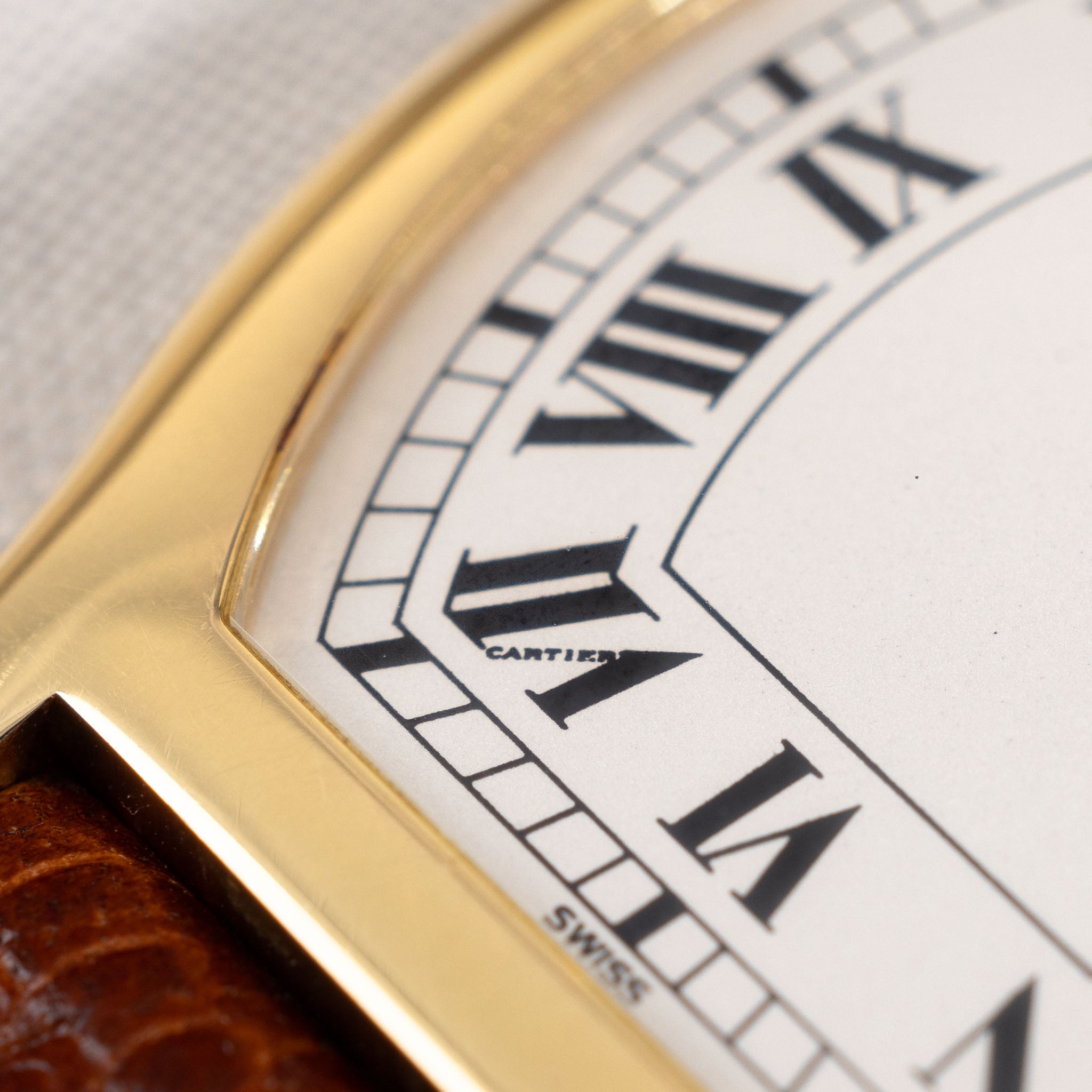 Cartier Tortue Ultra Thin mit Box und Papieren aus den 1980er