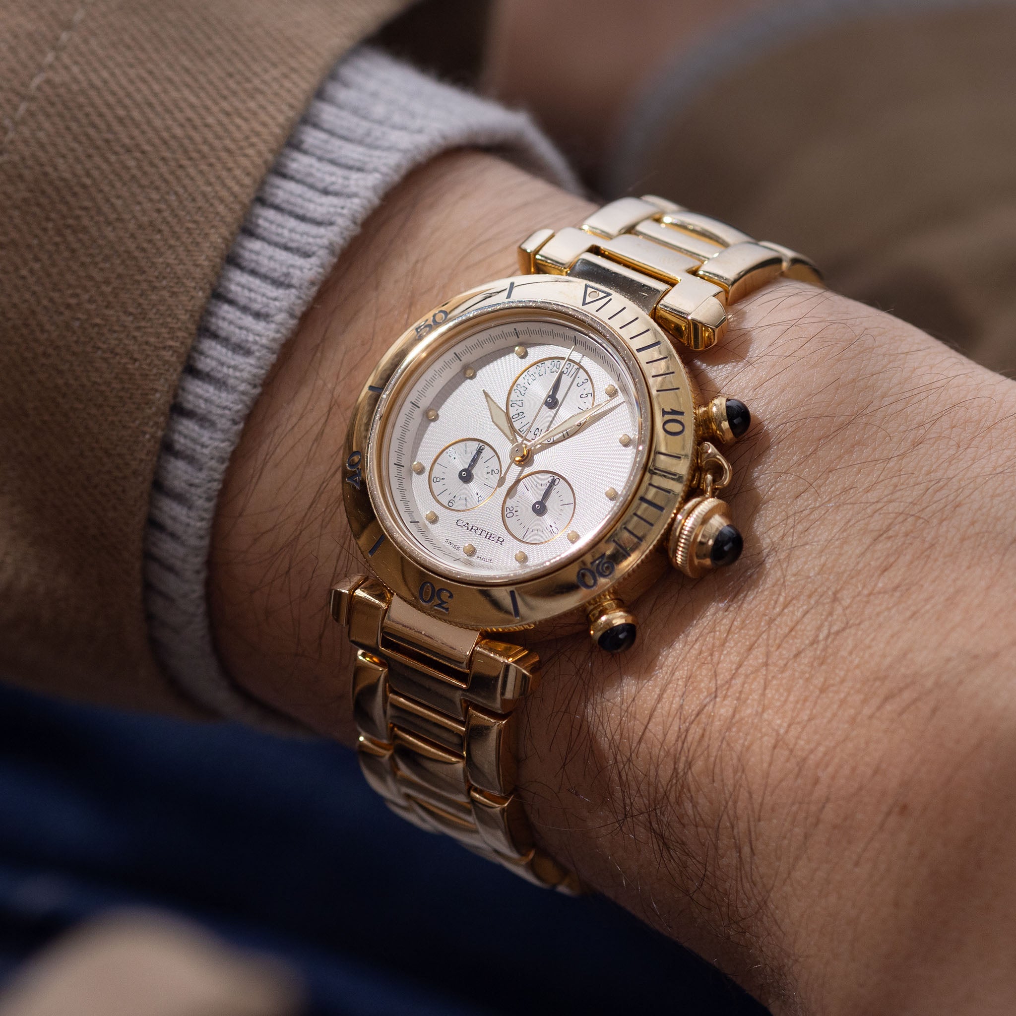 Cartier Pasha Chronograph Referenz 1353 1 18 Karat Gelbgold Box und Service Rechnung