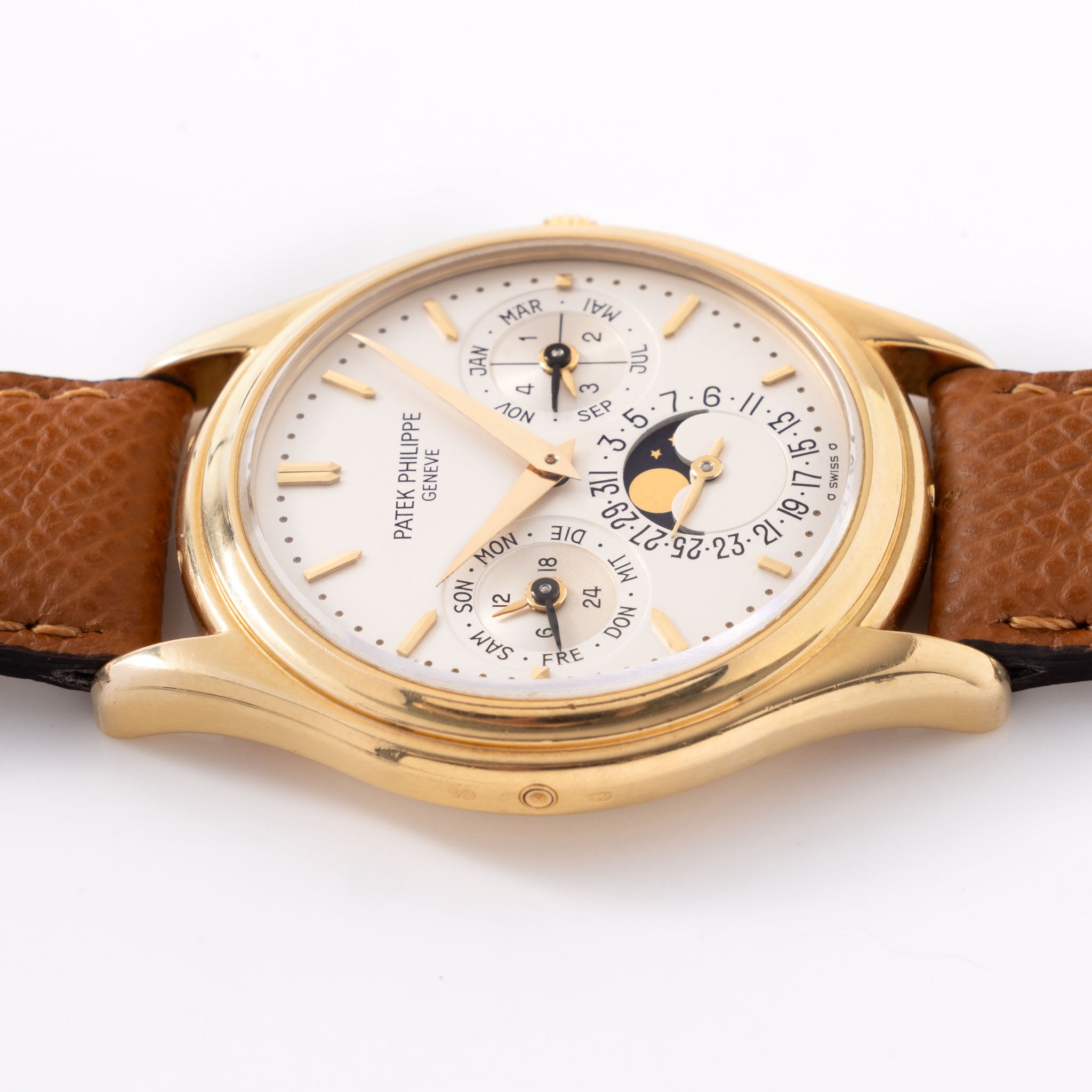 Patek Philippe Perpetual Calendar 3940J Zweite Serie mit Papiere