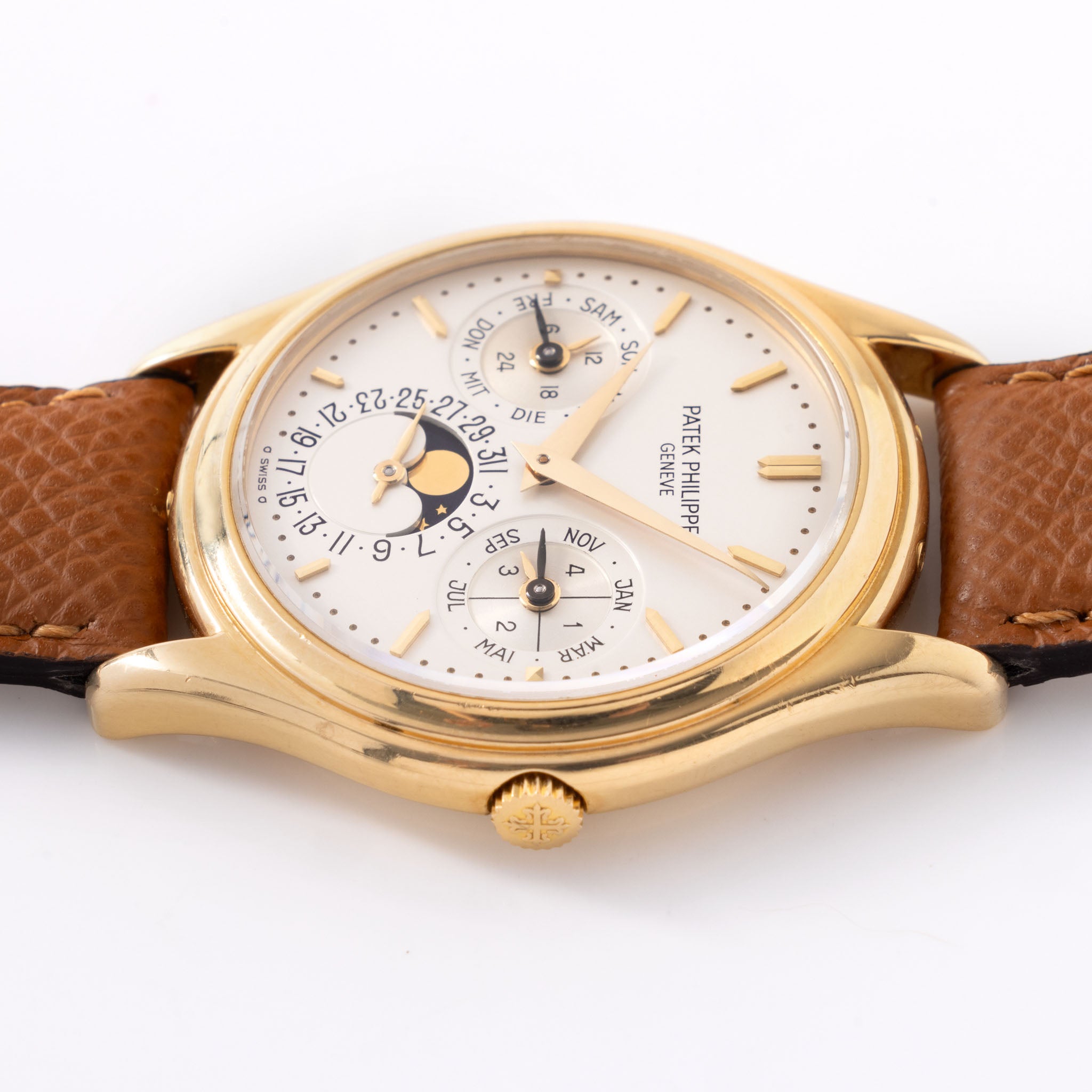 Patek Philippe Perpetual Calendar 3940J Zweite Serie mit Papiere